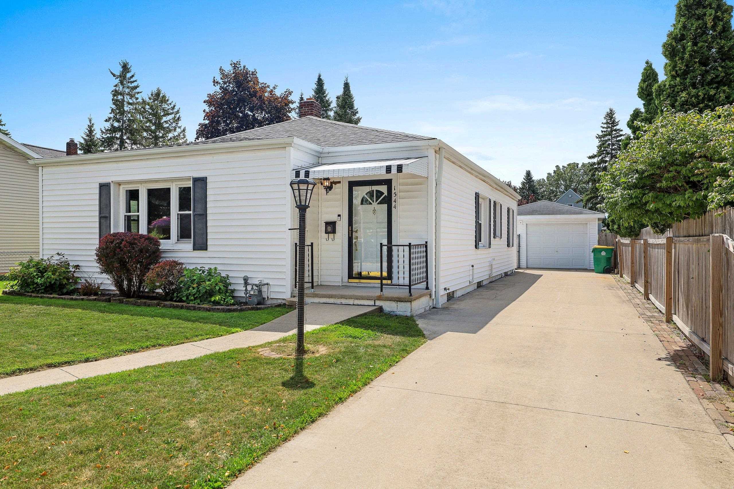 1544 Smith Street Property Photo 1