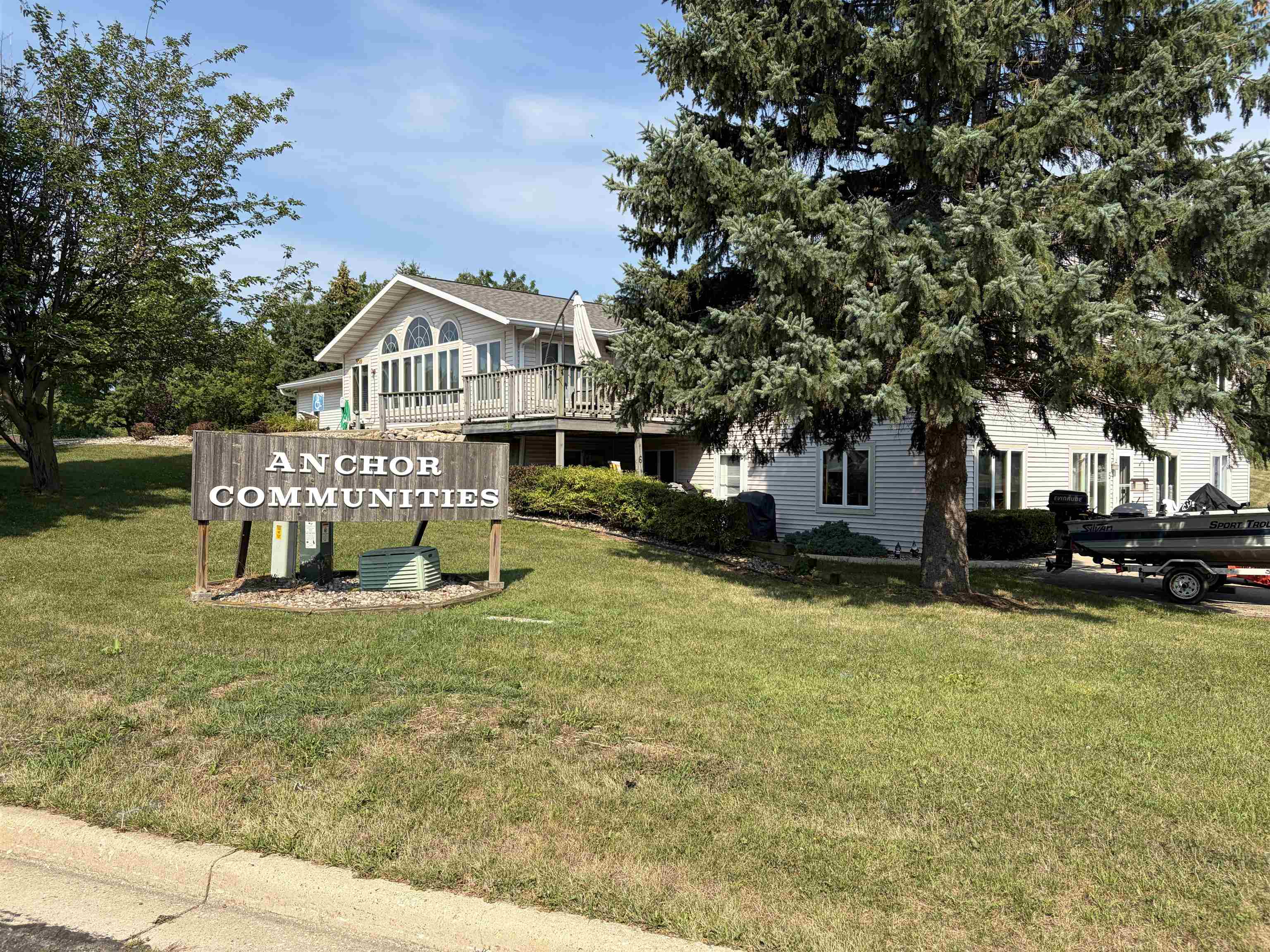 209 FOREST Street