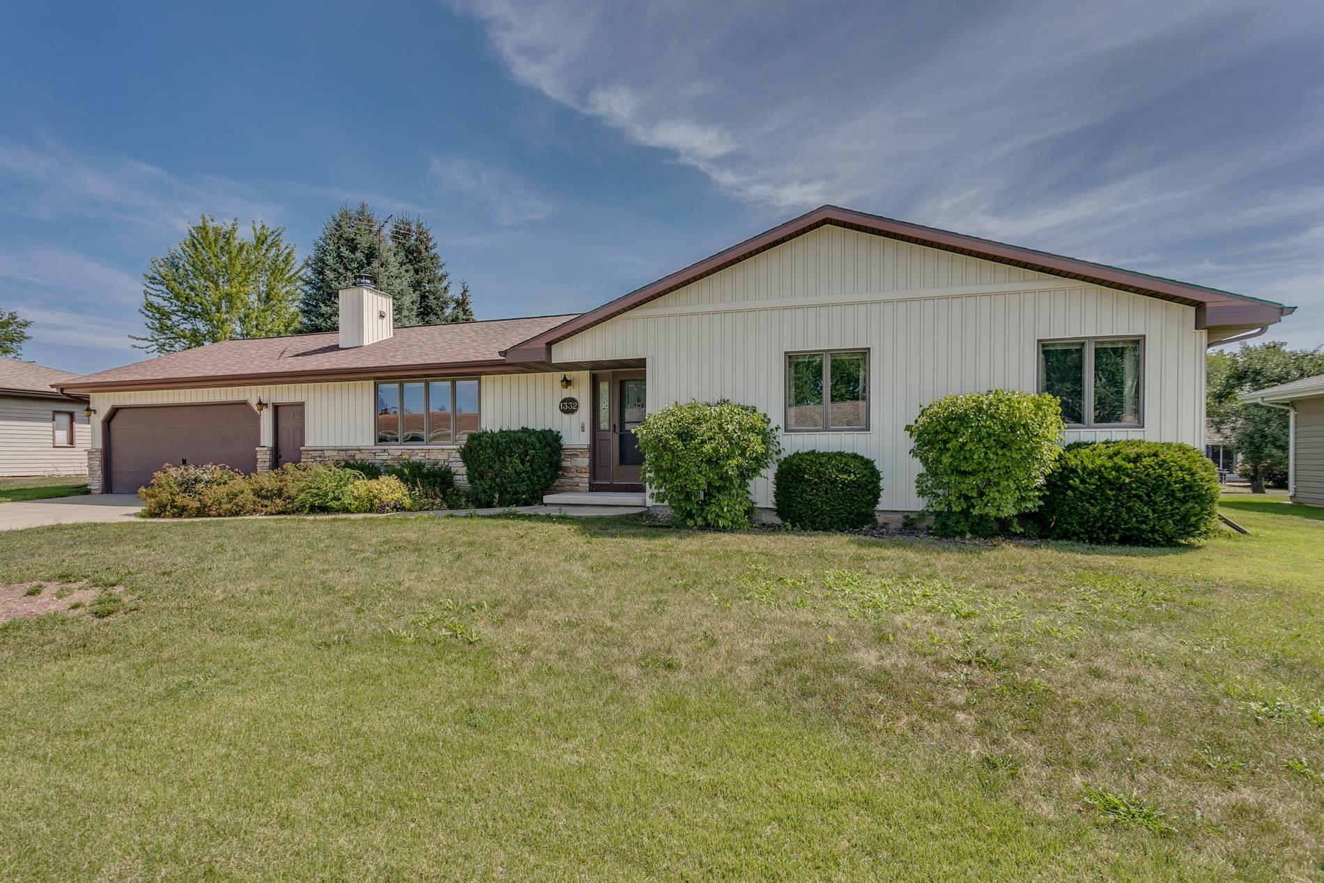 1332 Mulberry Lane Property Photo 1