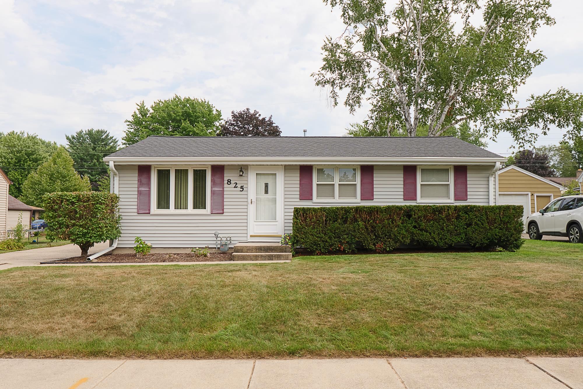 825 Stony Brook Lane Property Photo 1