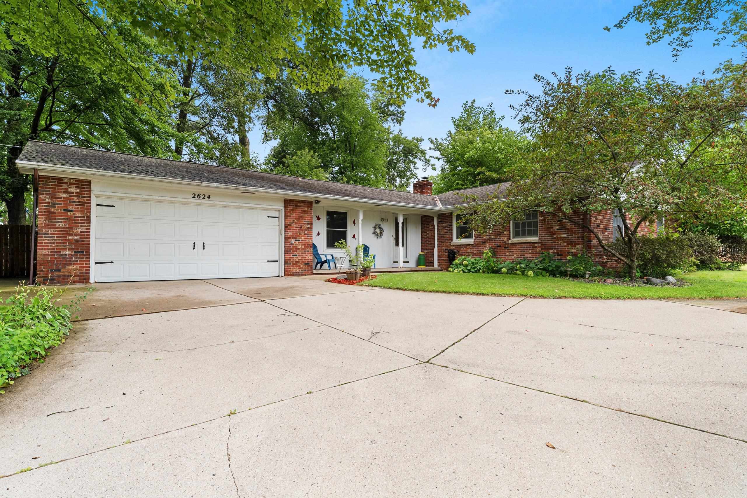 2624 Oakwood Drive Property Photo 1