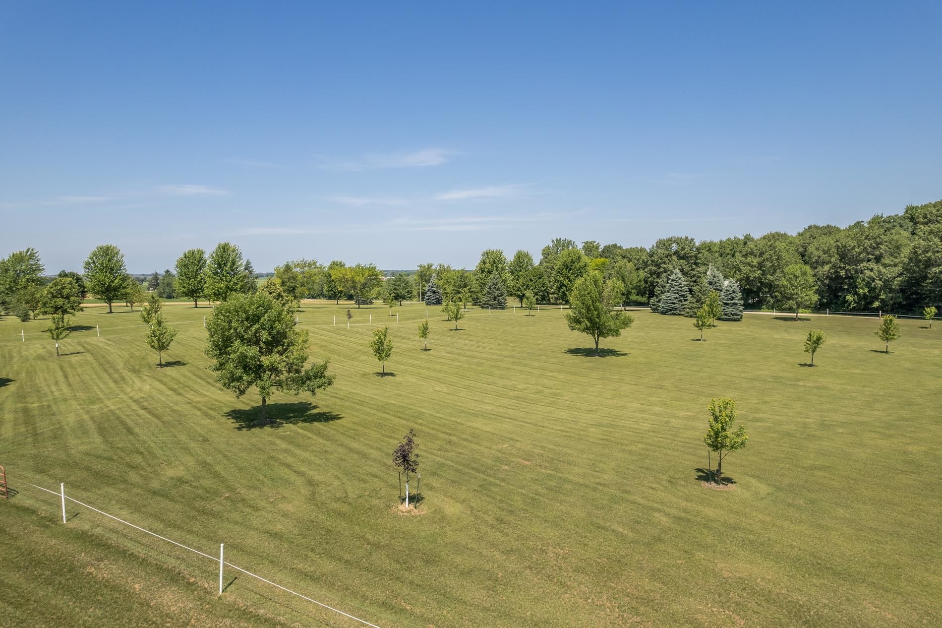 8391 Sauby Road Property Photo 1