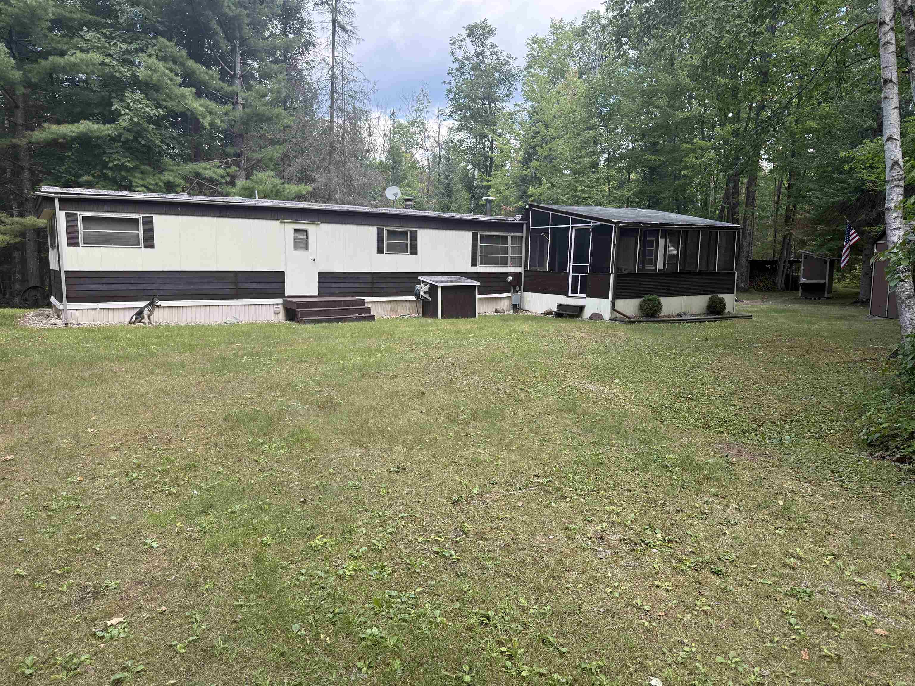 8160 W AMBERG WAUSAUKEE Road