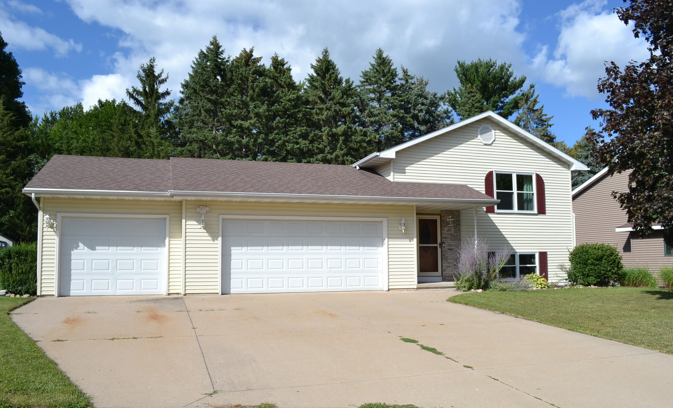 40 Rolling Green Circle Property Photo 1