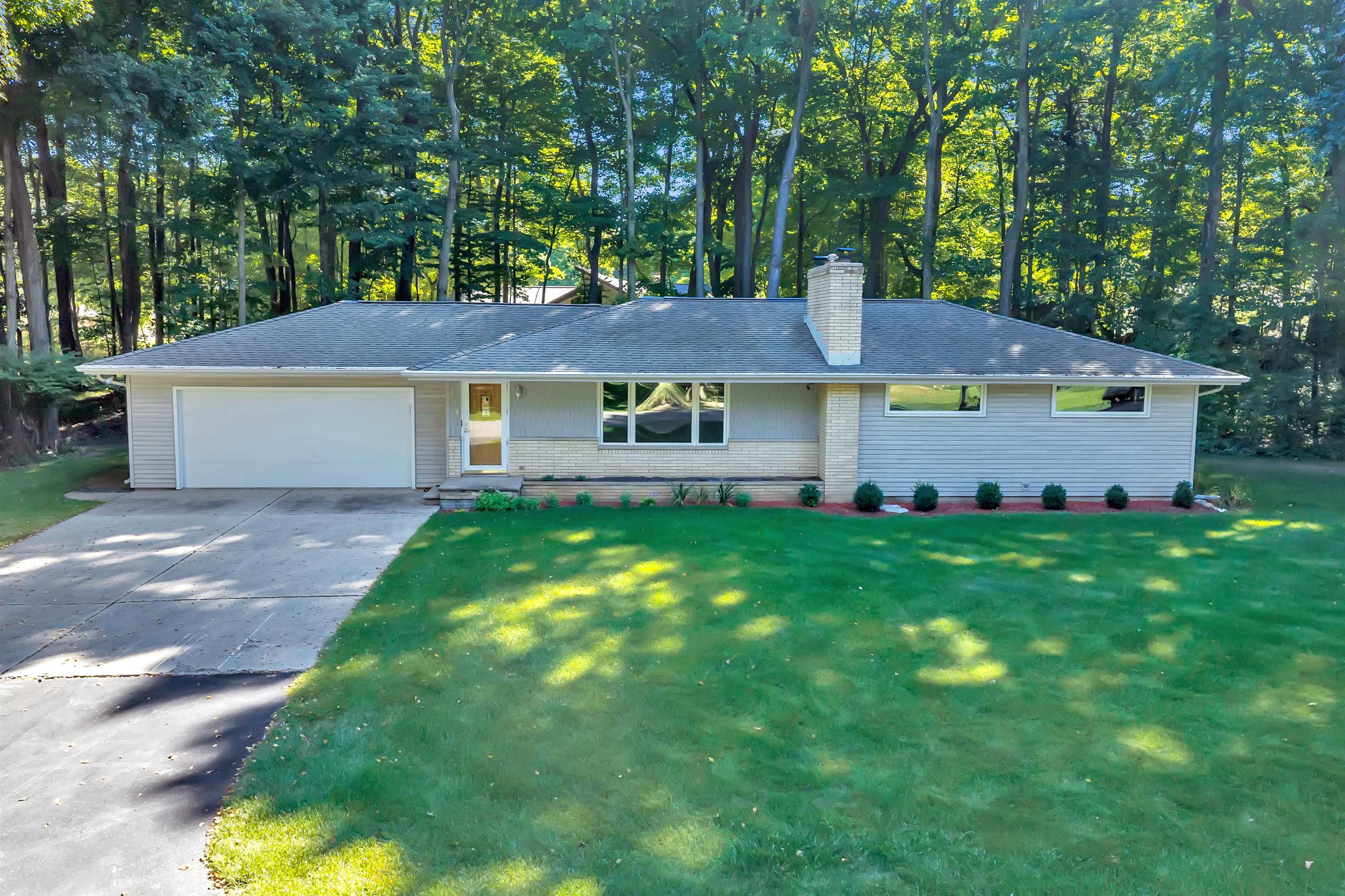 308 Hyland Avenue Property Photo 1