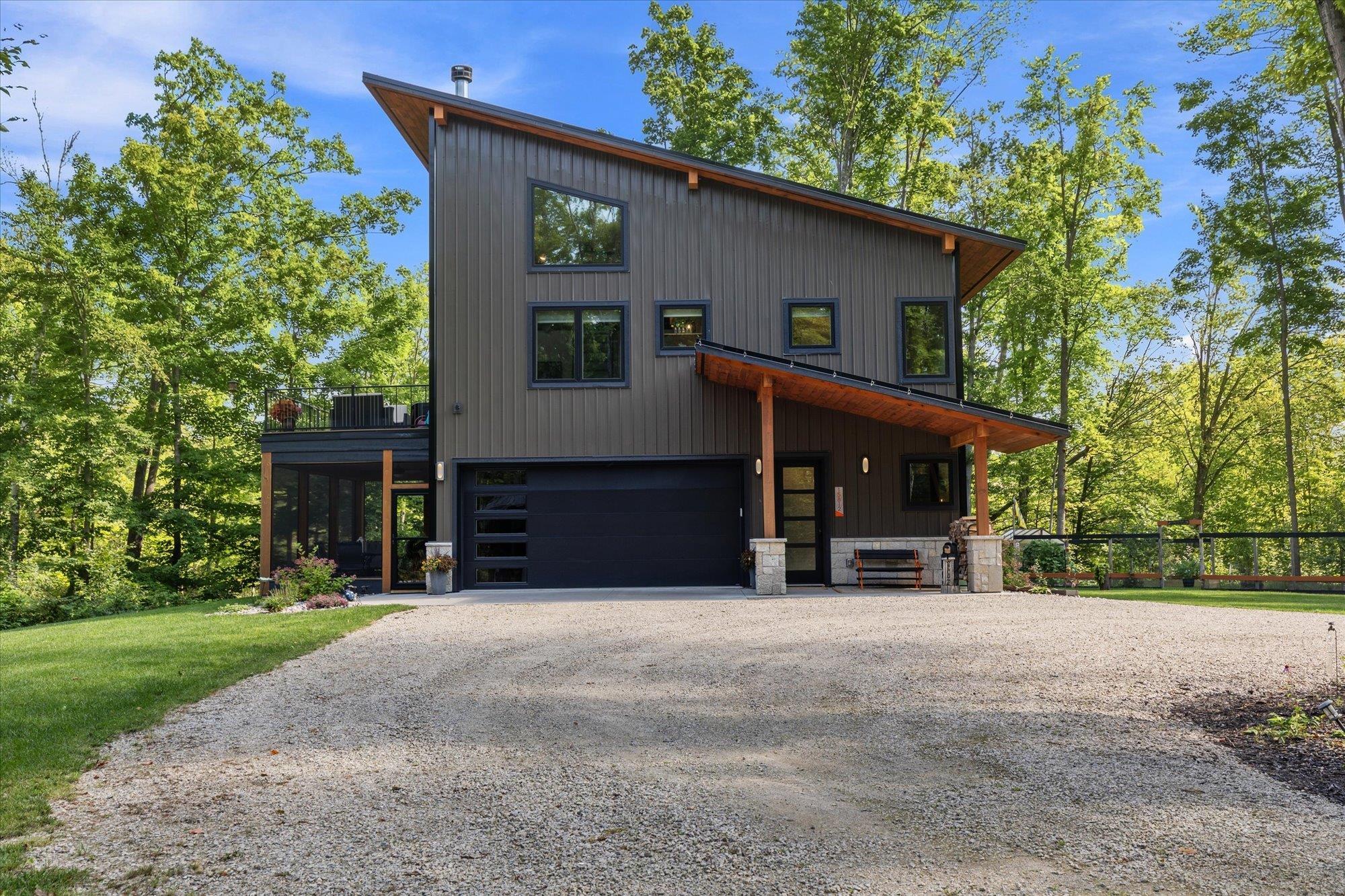 15812 Mac Holz Lane Property Photo 1