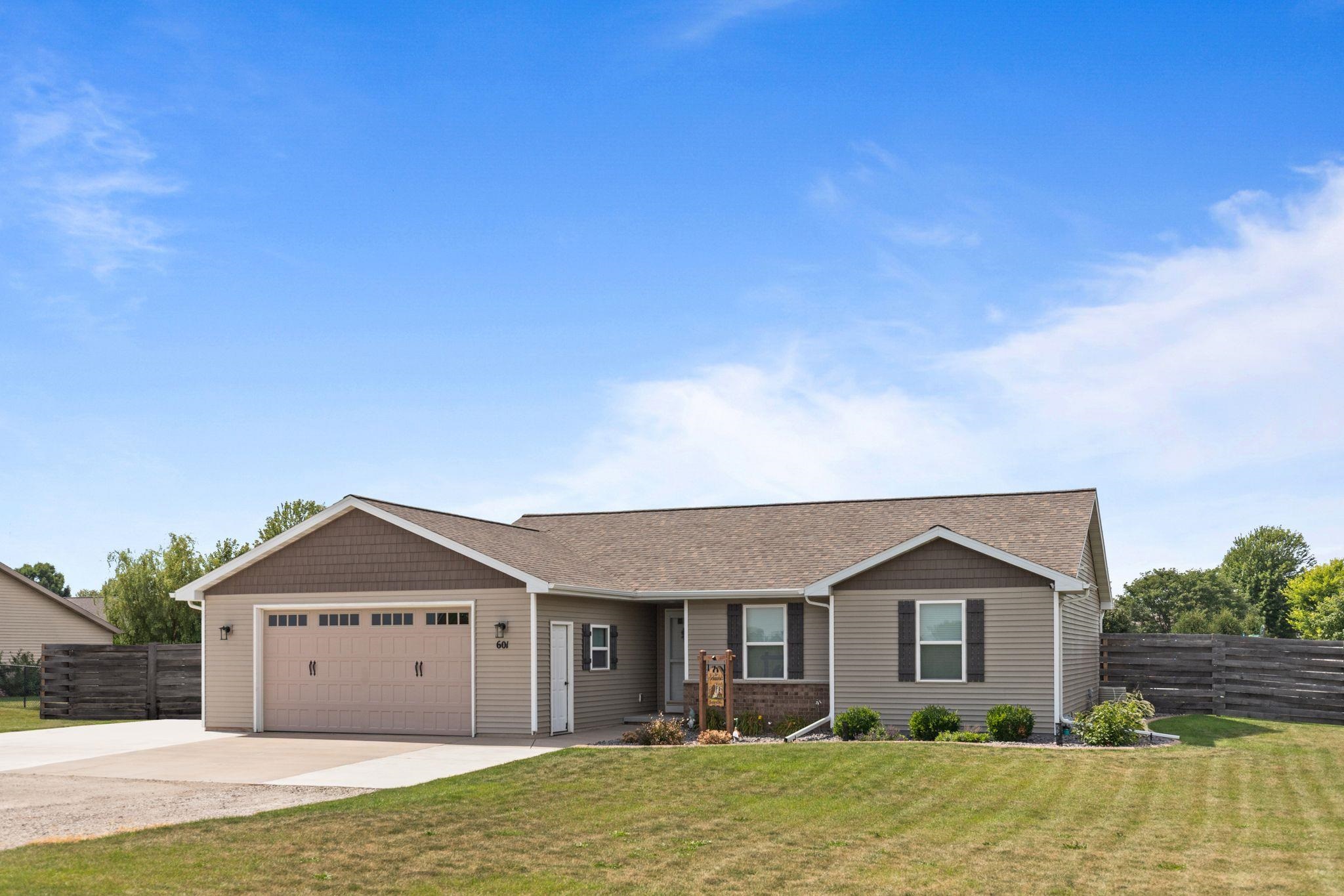 601 Debruin Road Property Photo 1
