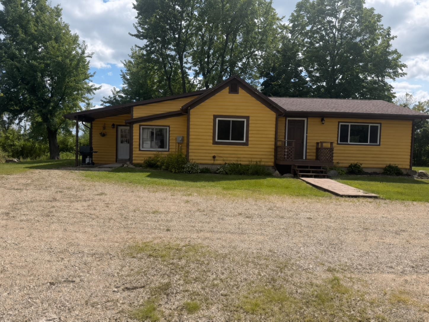 2170 COUNTY RD M