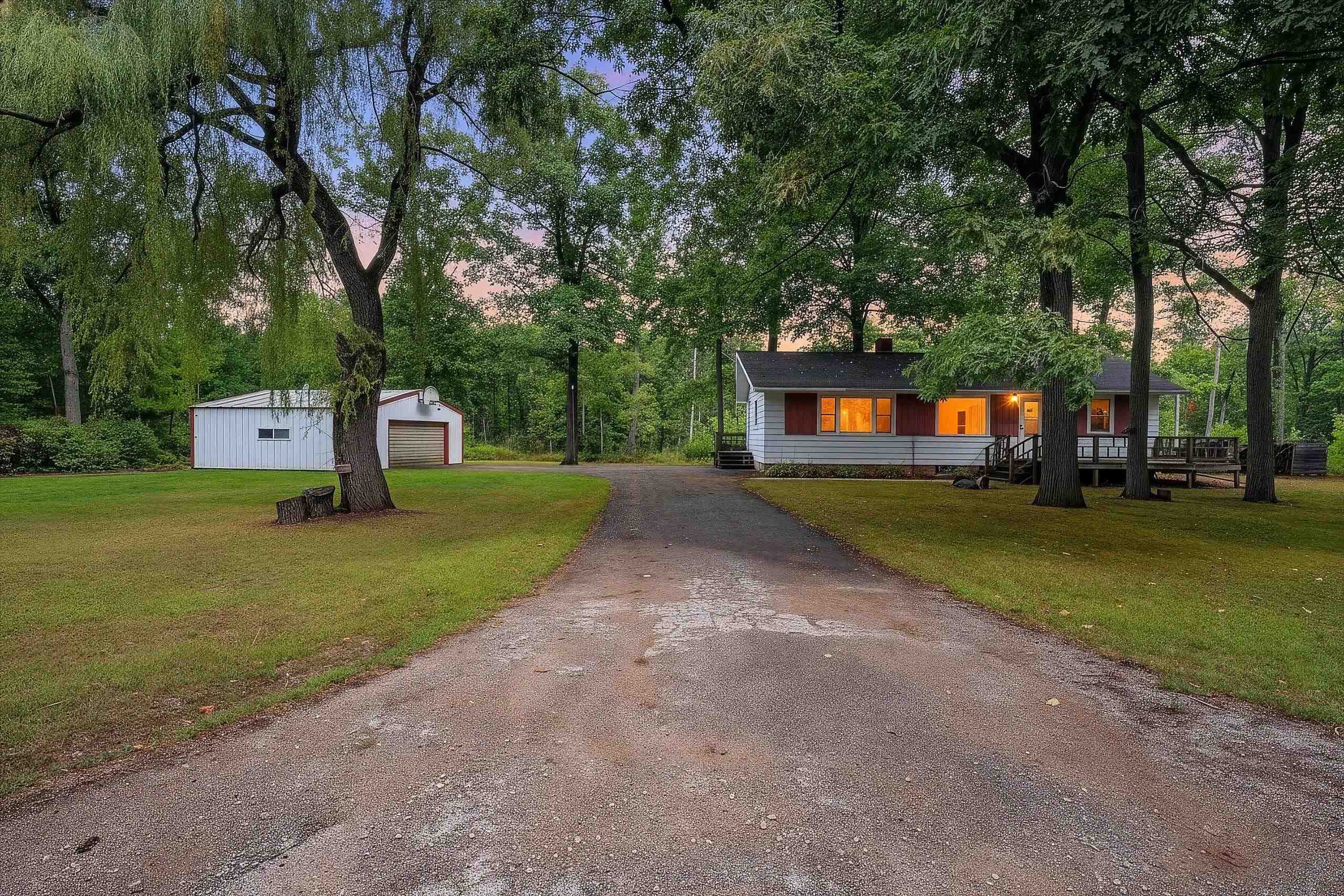 W7294 County Rd Z Property Photo 1