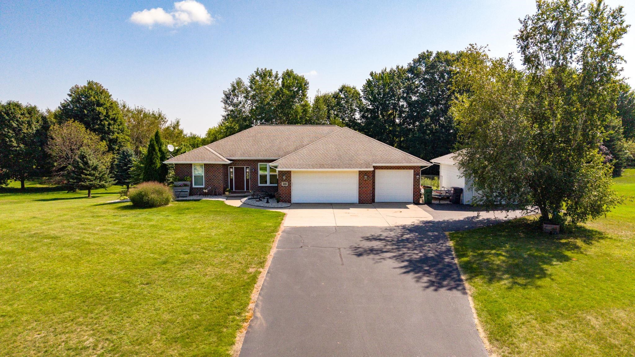 3206 River Forest Hills Drive Property Photo 1