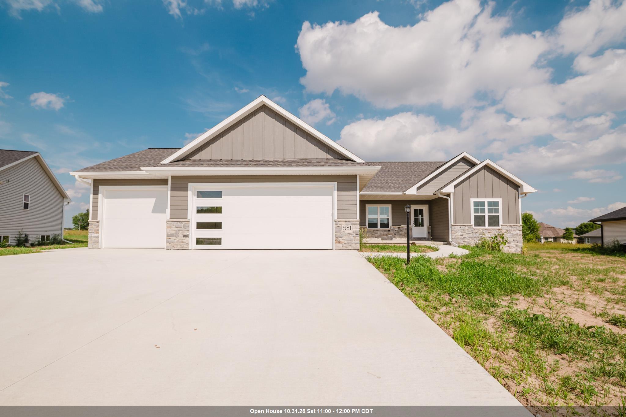 581 Emerald Isle Court Property Photo 1