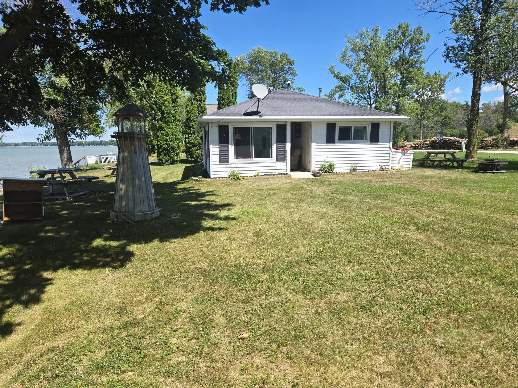 121 Sun N Surf Drive Property Photo 1
