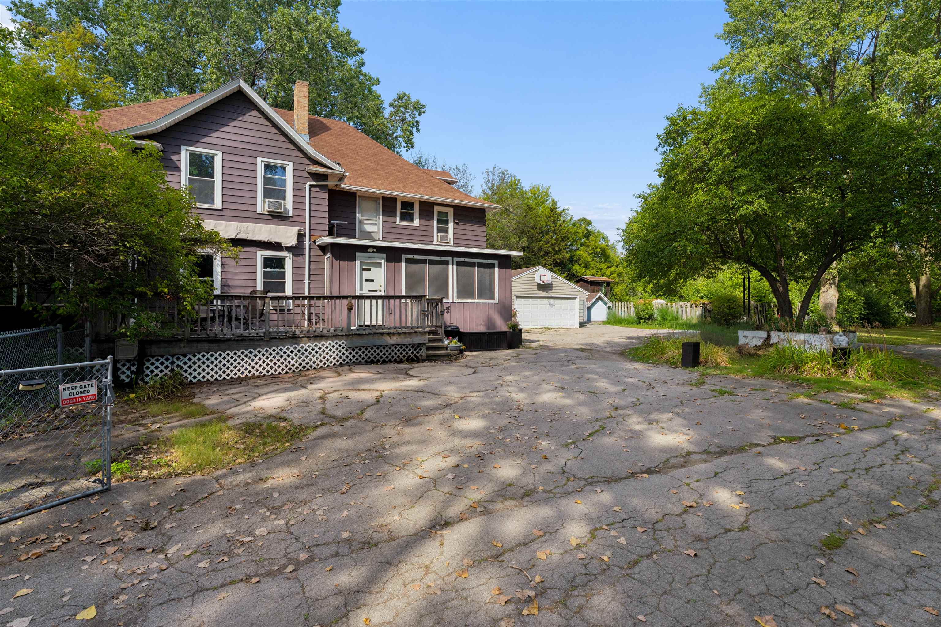 1025 Oneida Street Property Photo 1