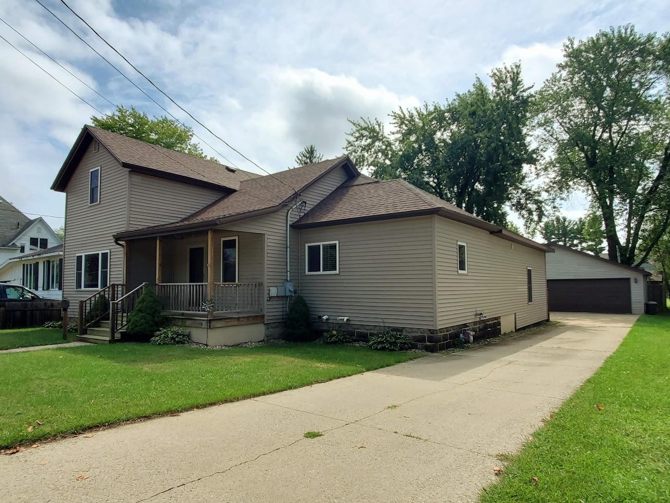 97 8th Street Property Photo 1