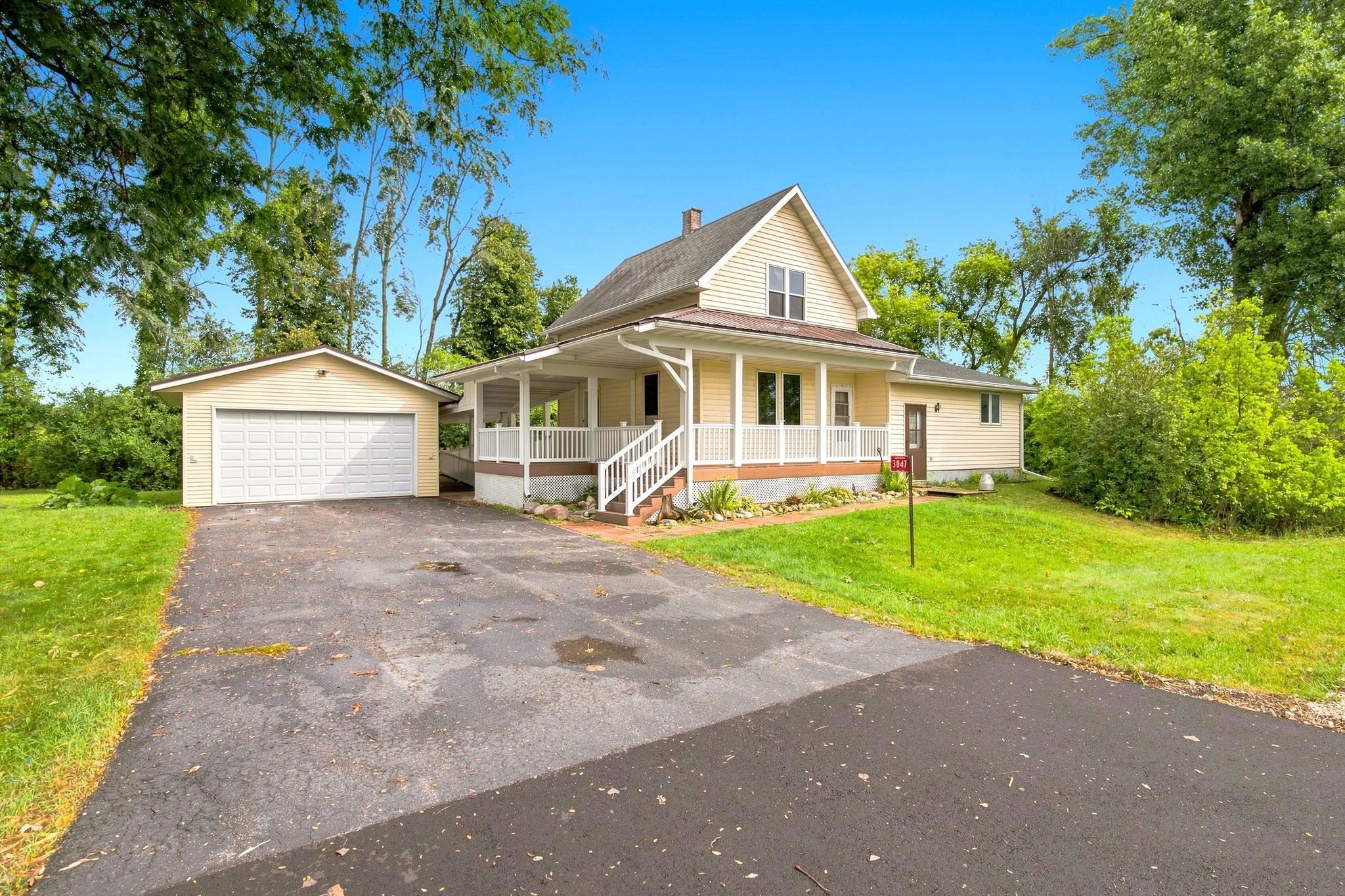 3847 Hill Road Property Photo 1