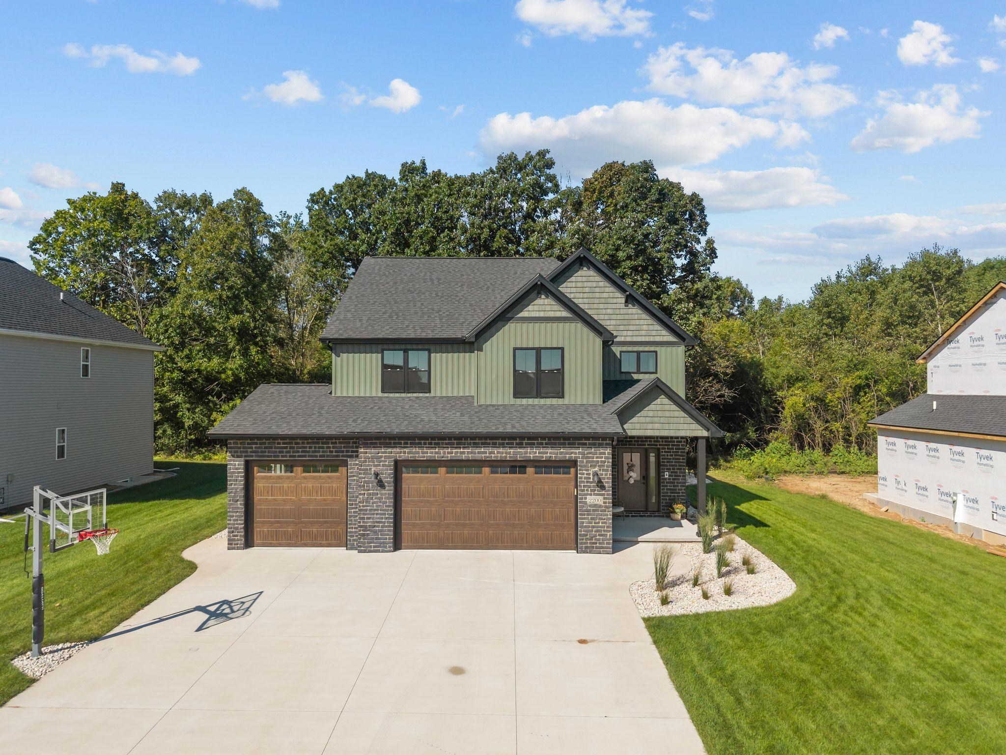 2200 Softwind Road Property Photo 1