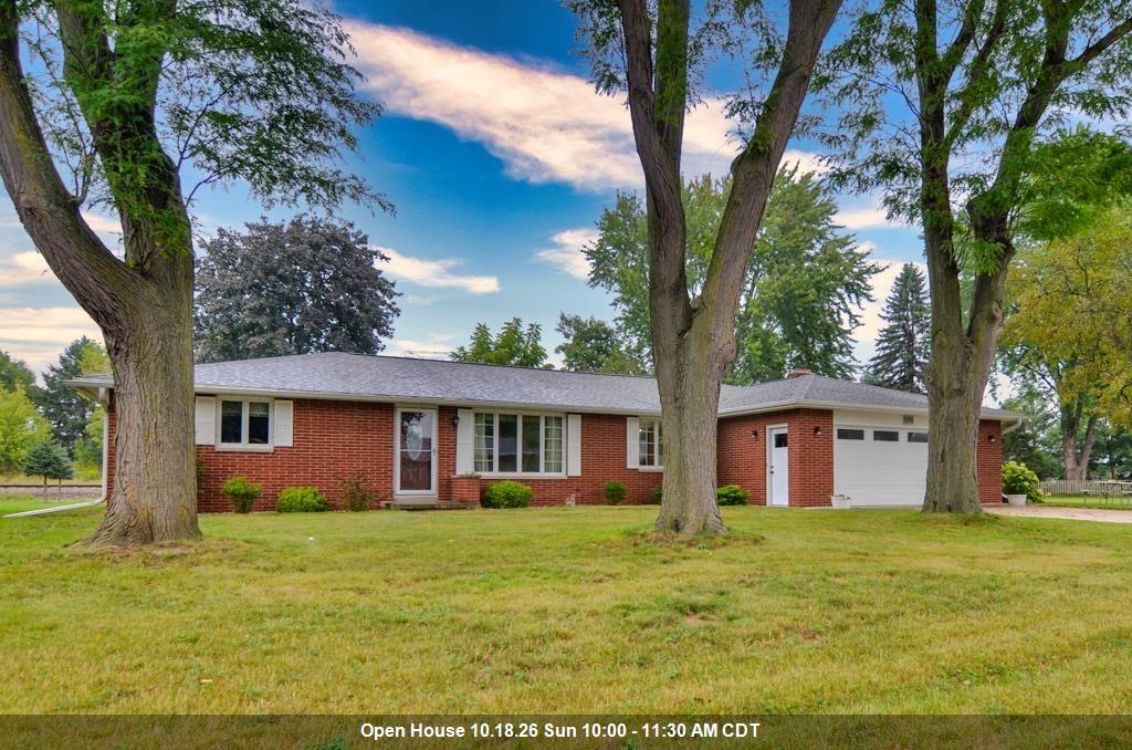 1040 Debra Street Property Photo 1