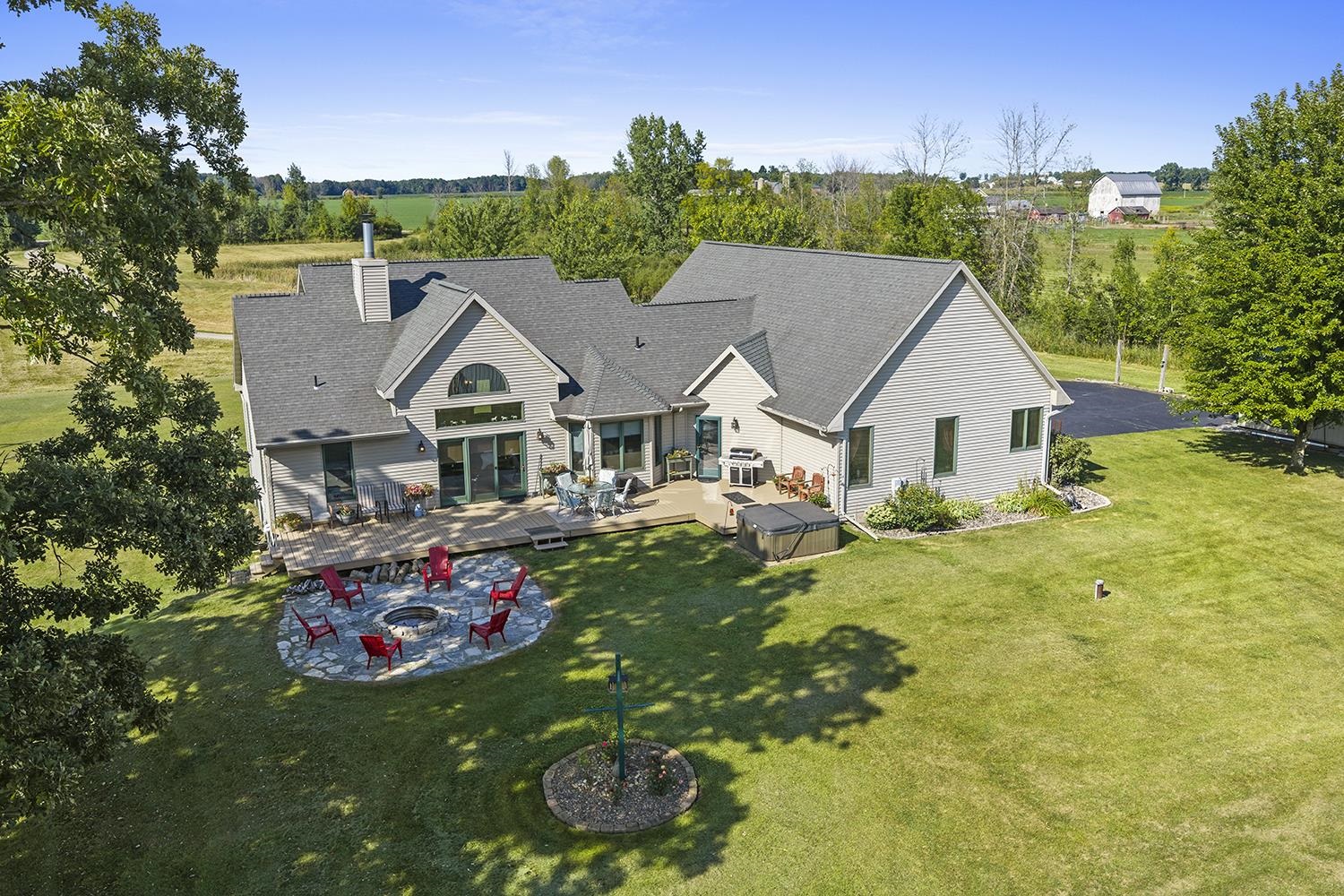 9019 Gohr Road Property Photo 1