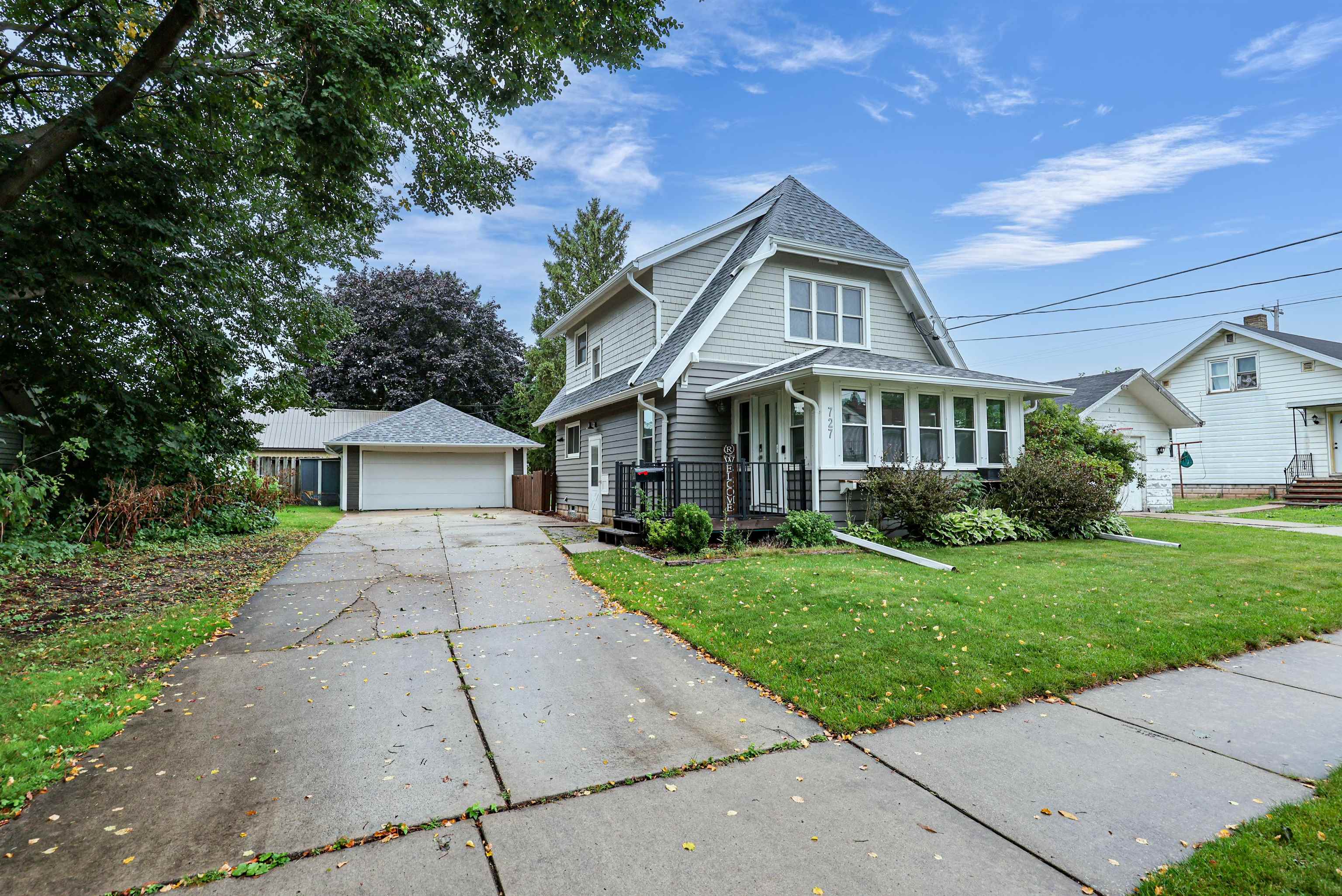 727 N Bennett Street Property Photo 1