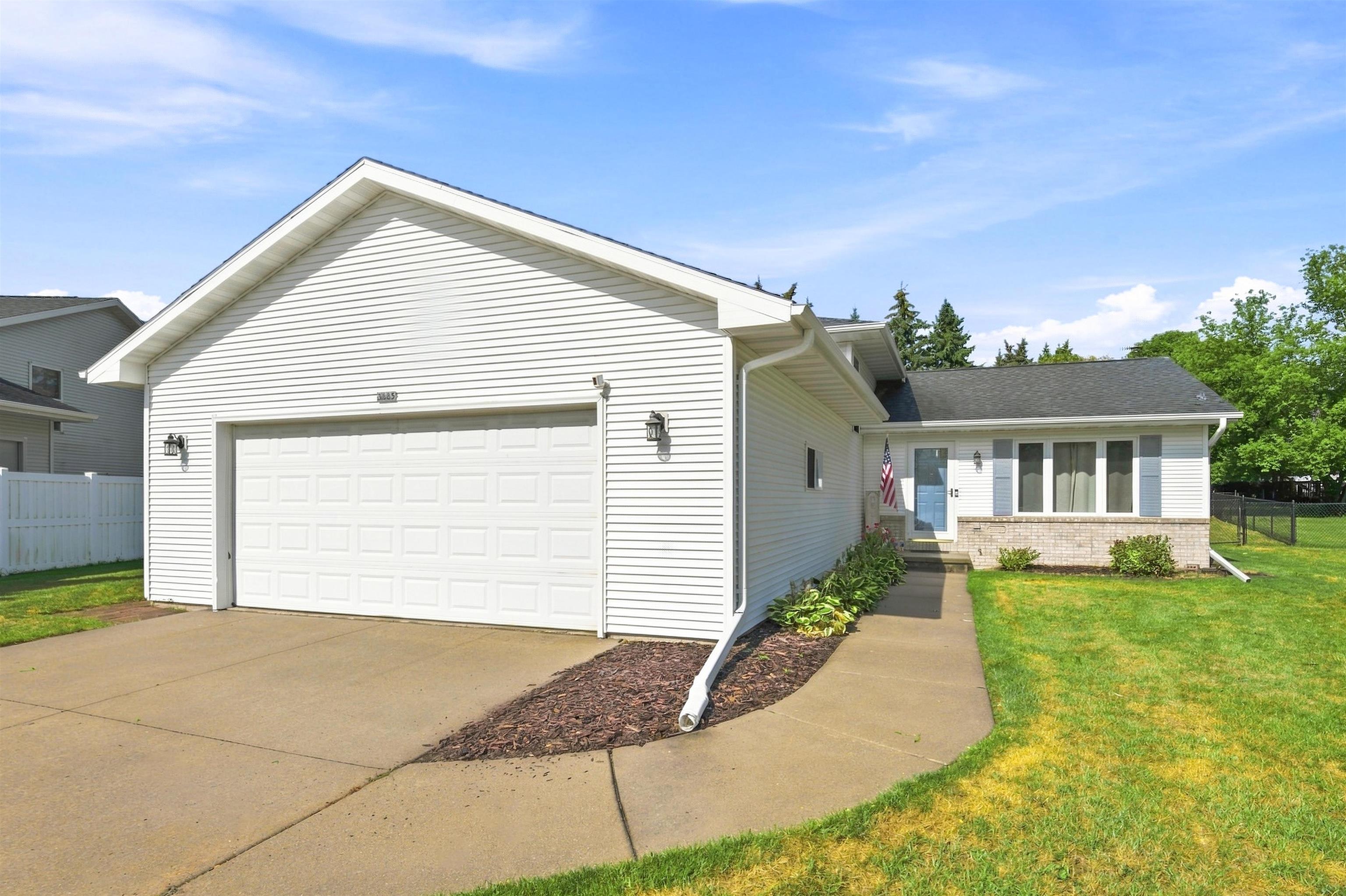 3885 Cobblestone Court Property Photo 1