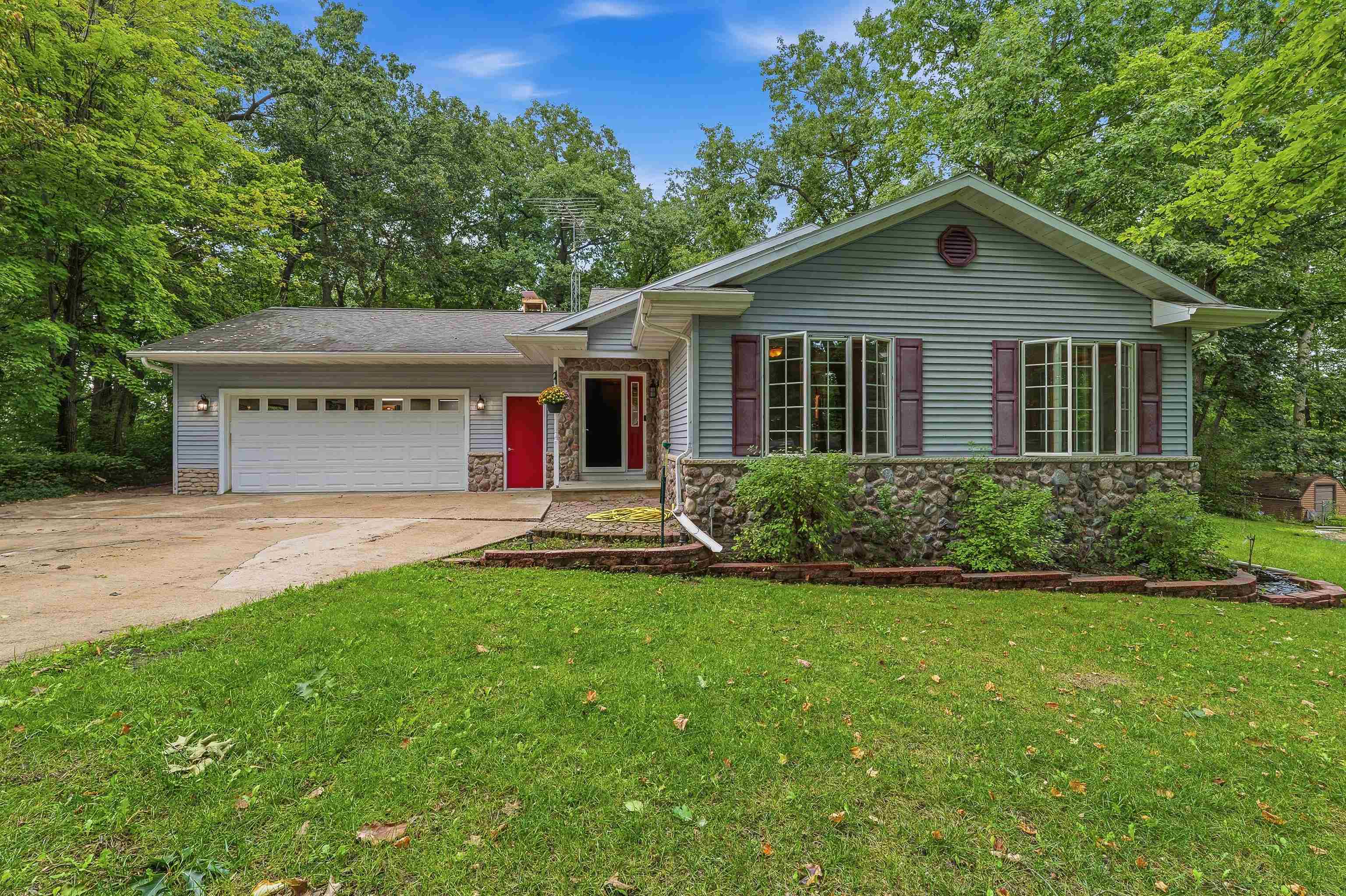 W2262 Harver Court Property Photo 1