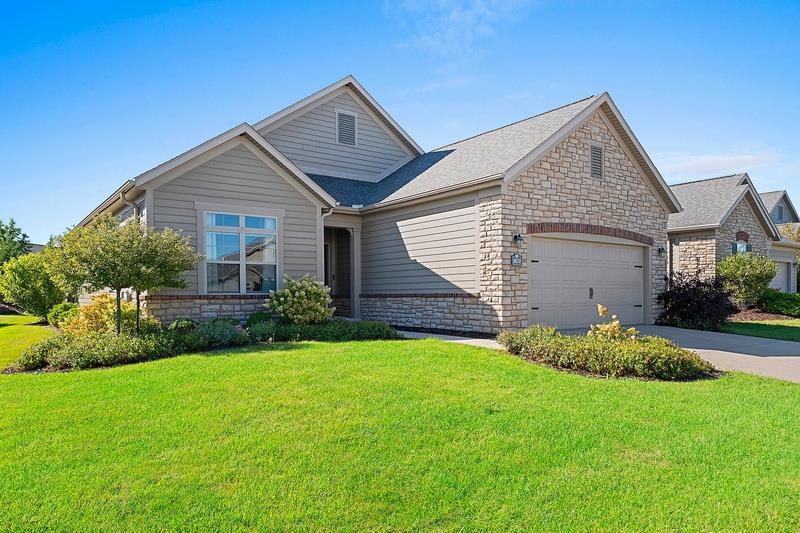 3670 Ponds Edge Court Property Photo 1