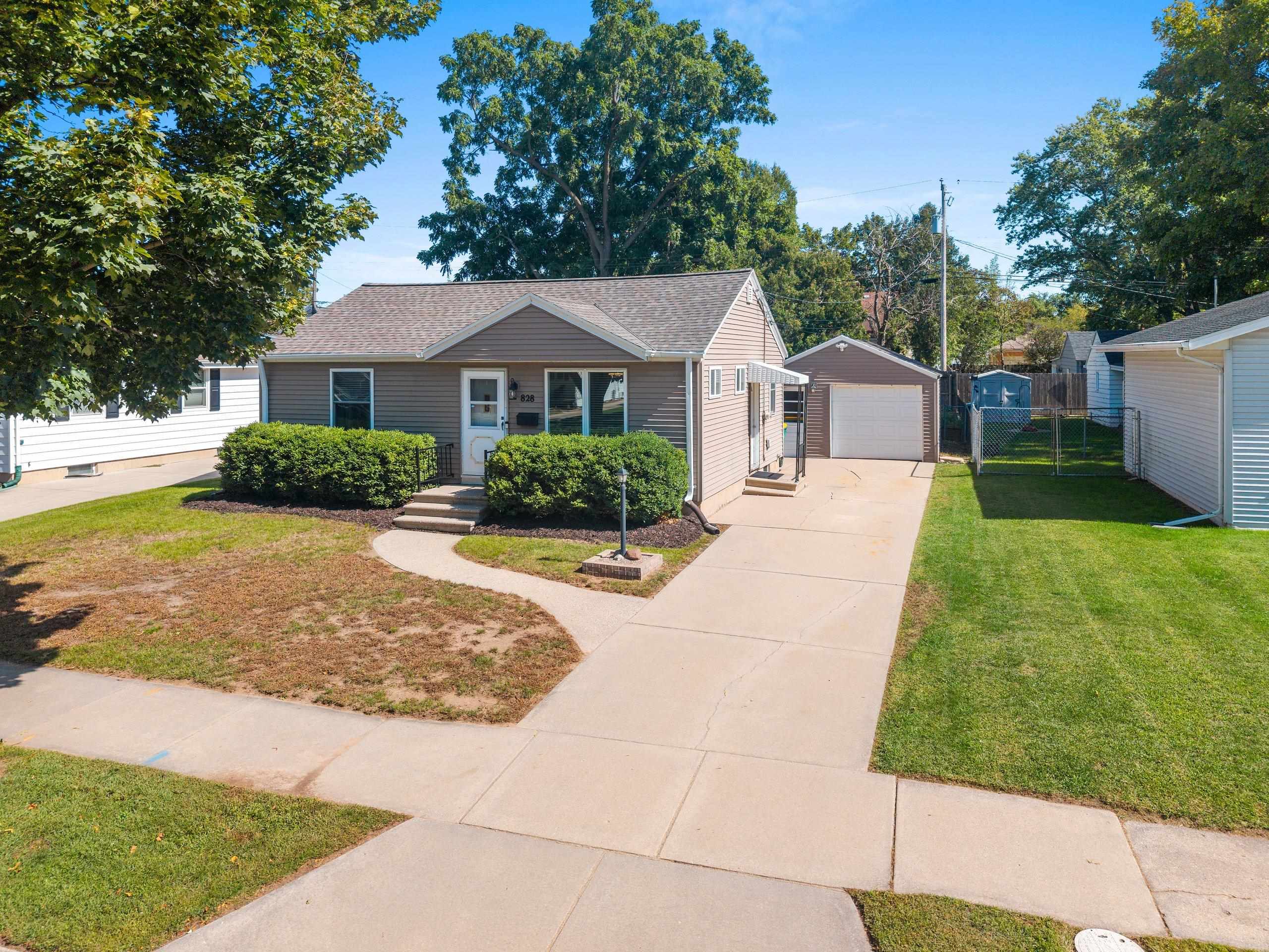 828 N Platten Street Property Photo 1