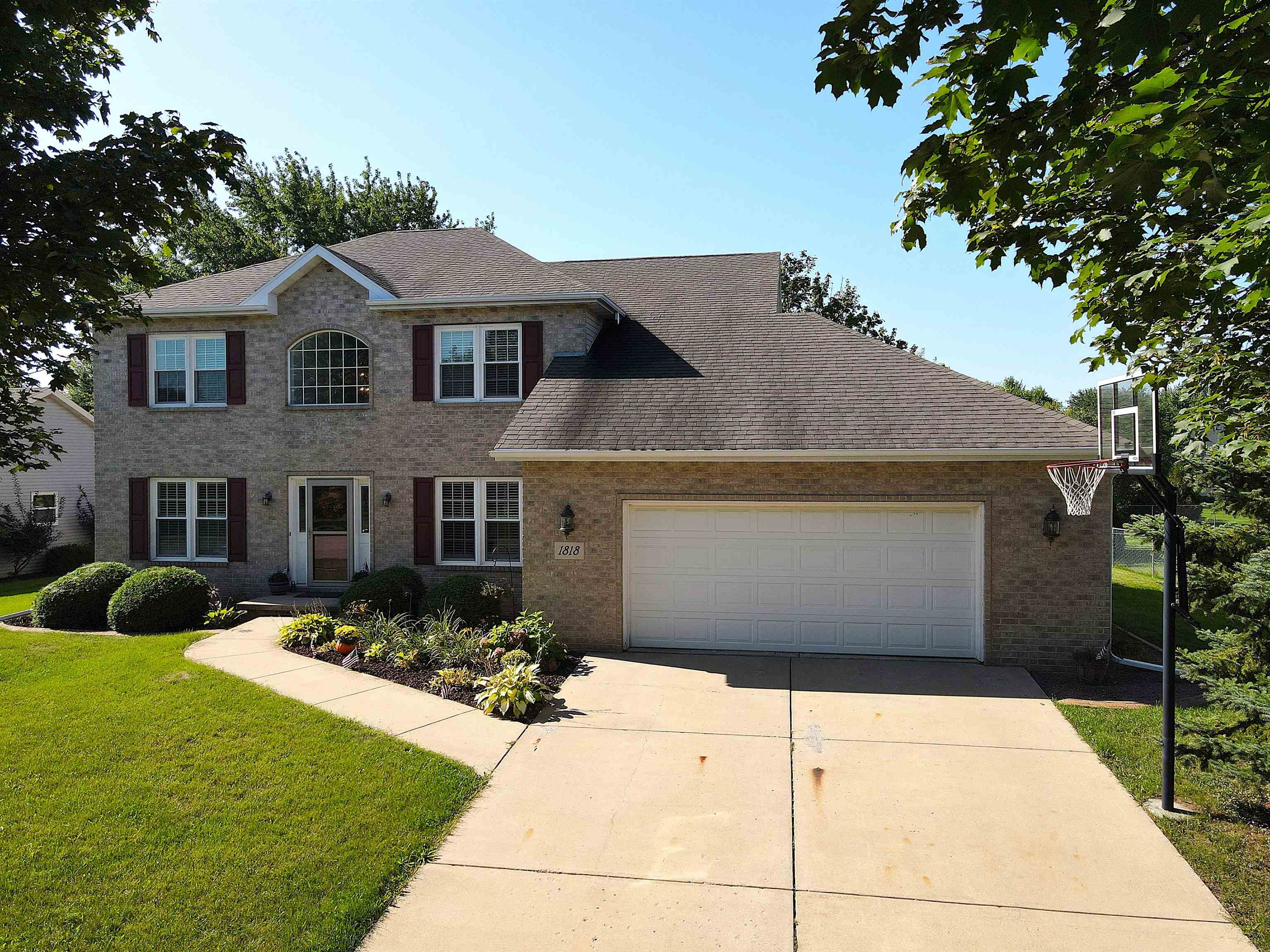 1818 LEDGEVIEW Road