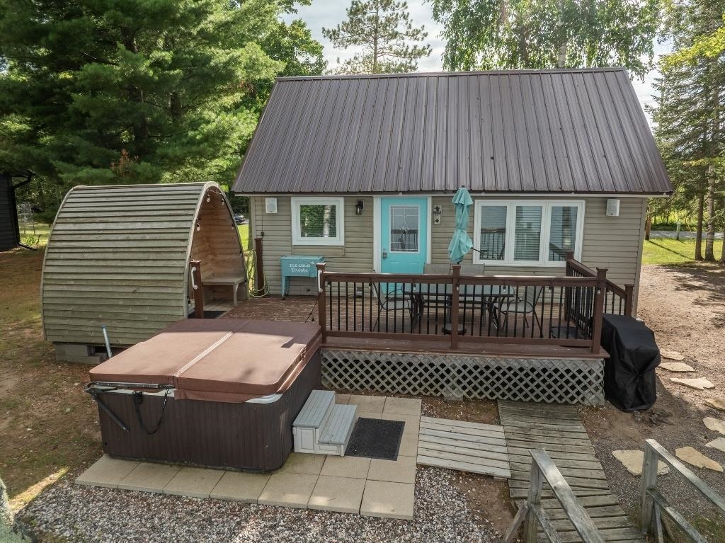18622 Smokey Lake Lane Property Photo 1