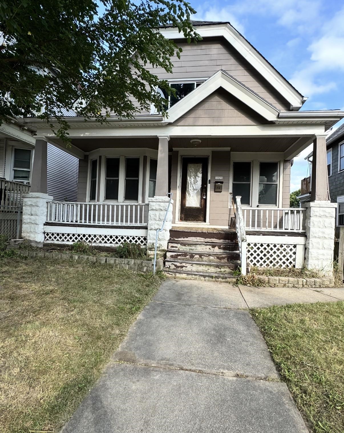 1020 S 32ND Street