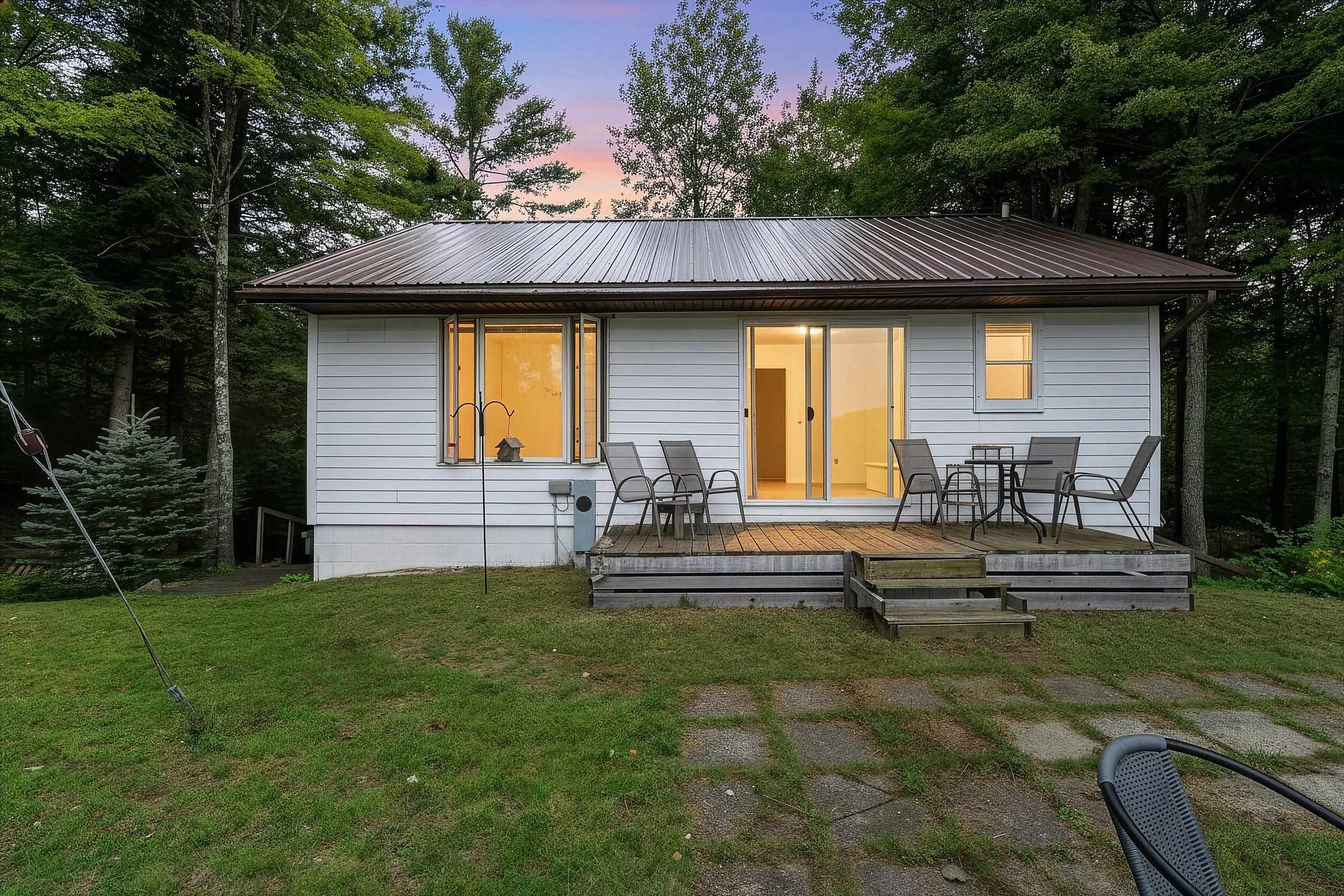 15808 E Chain Lake Road Property Photo 1