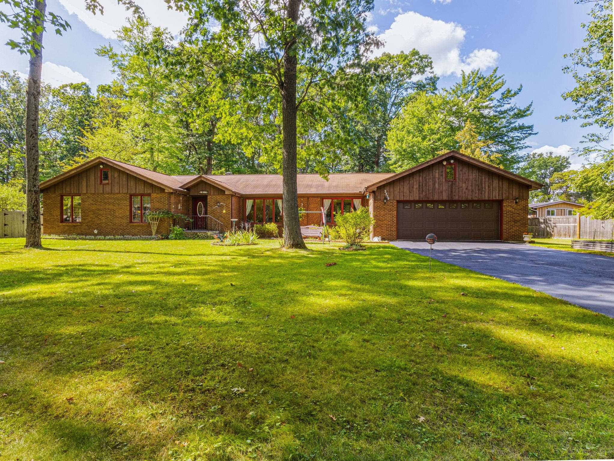 2359 Woodview Lane Property Photo 1