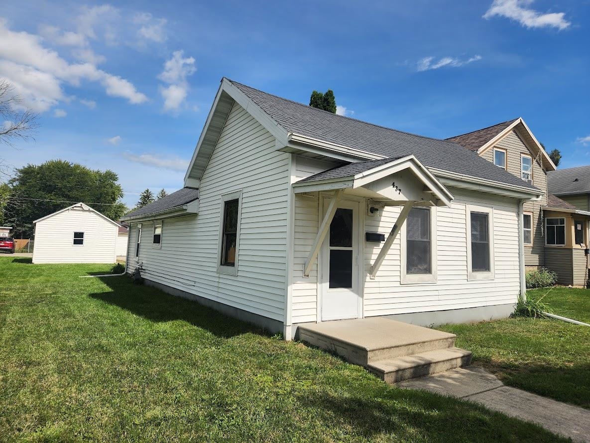 437 Thomas Street Property Photo 1