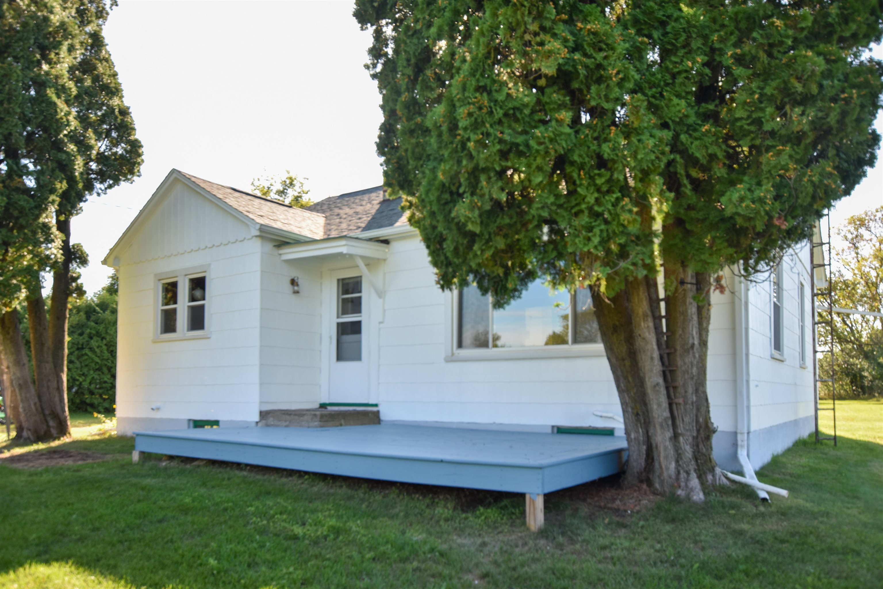 N5191 18th Road Property Photo 1
