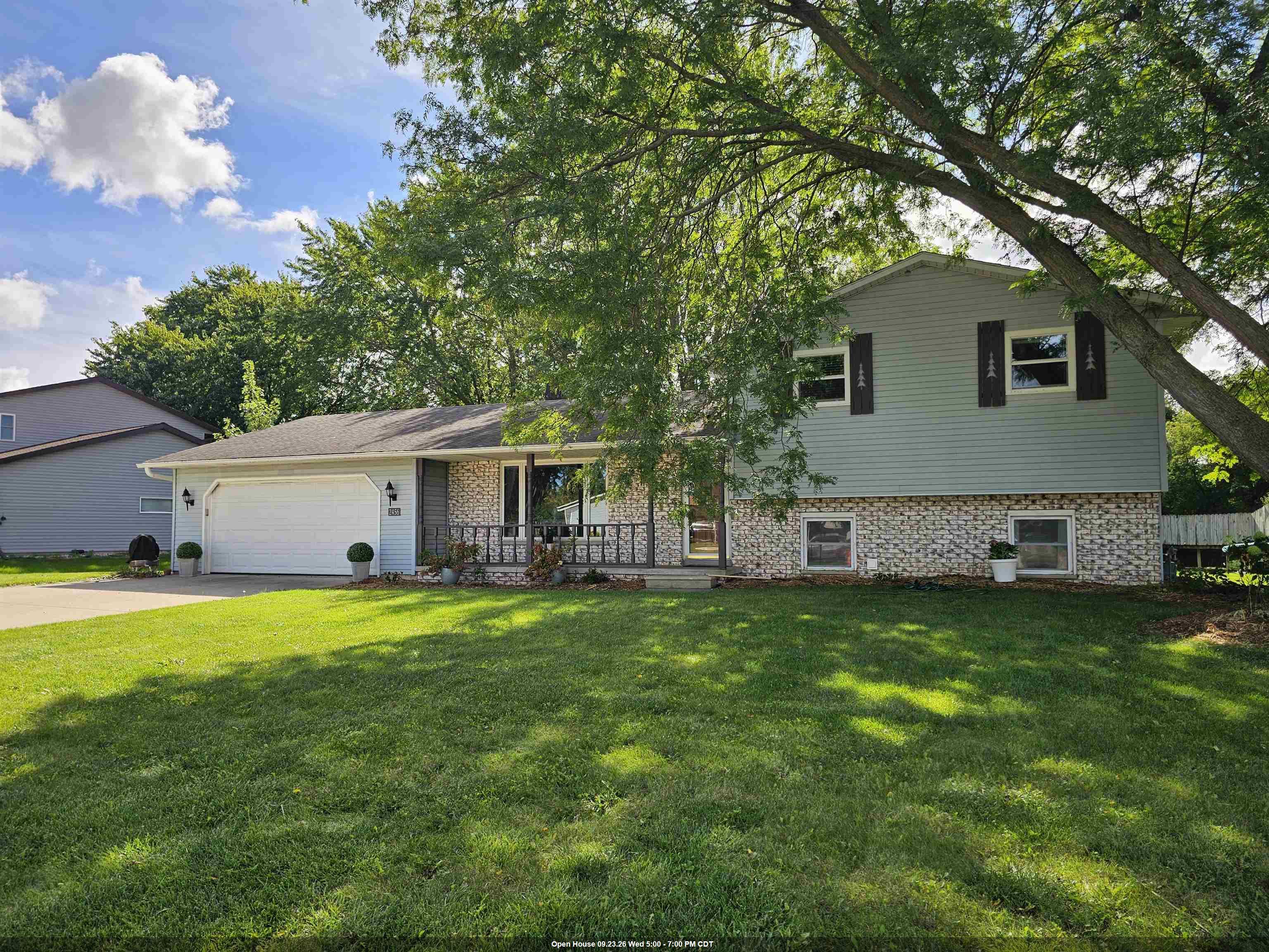 2456 Heather Road Property Photo 1