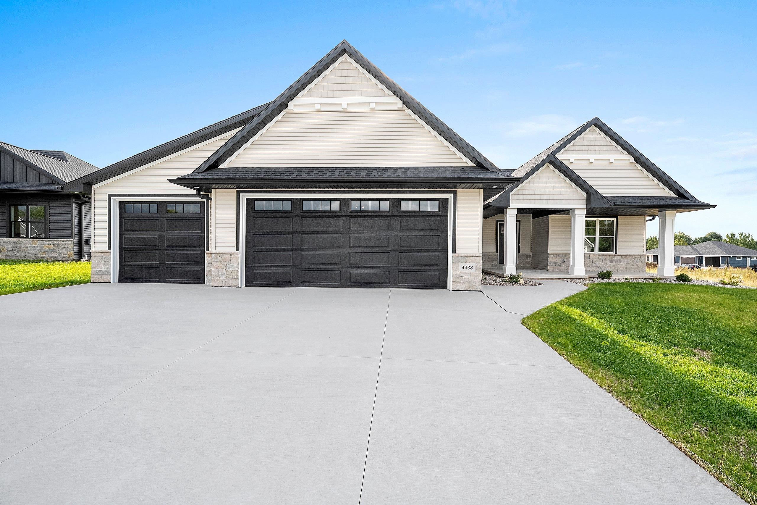 4438 Nature Ridge Property Photo 1