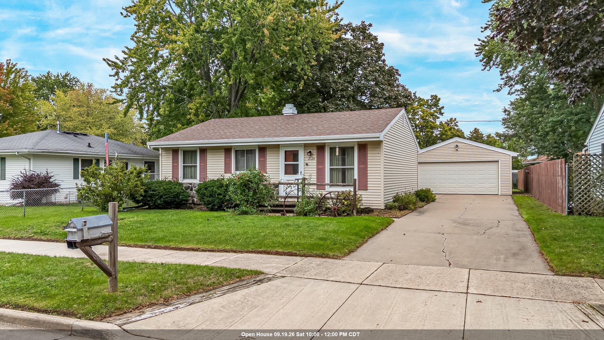 2124 S Fountain Avenue Property Photo 1