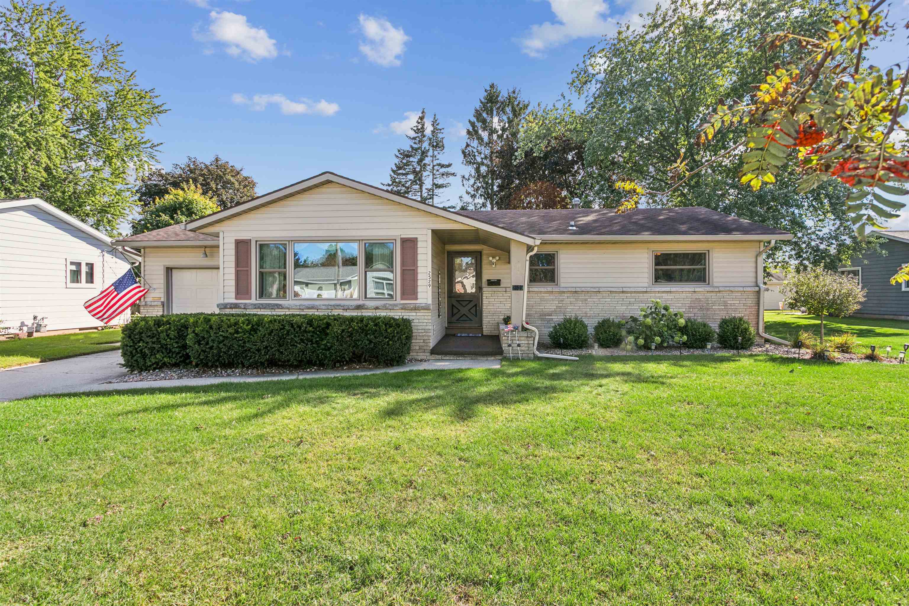 2529 38th Street Property Photo 1