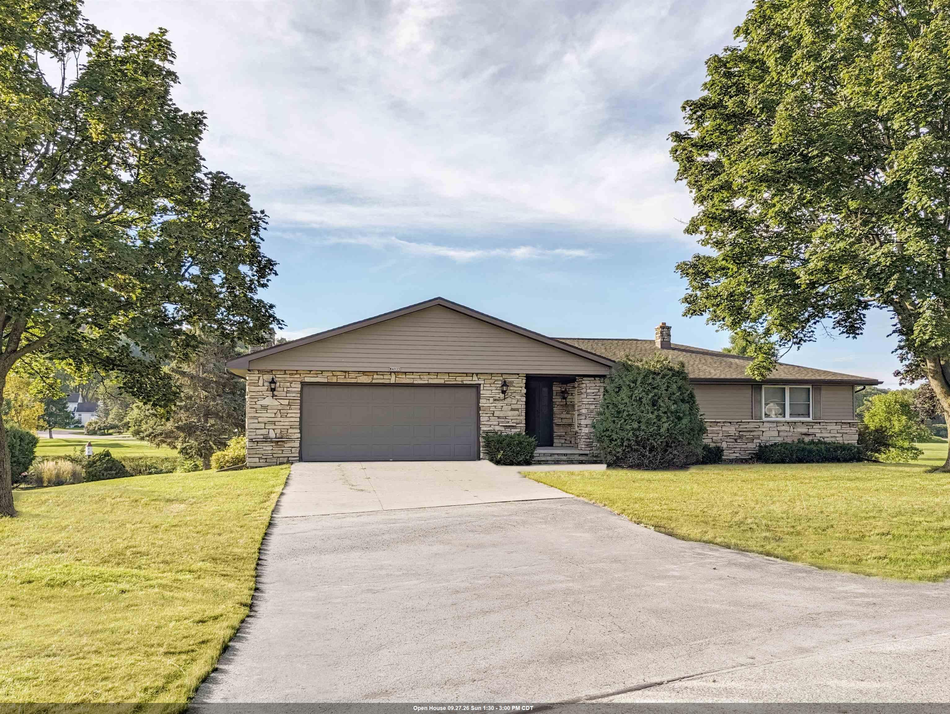 W4935 Sunset Lake Court Property Photo 1