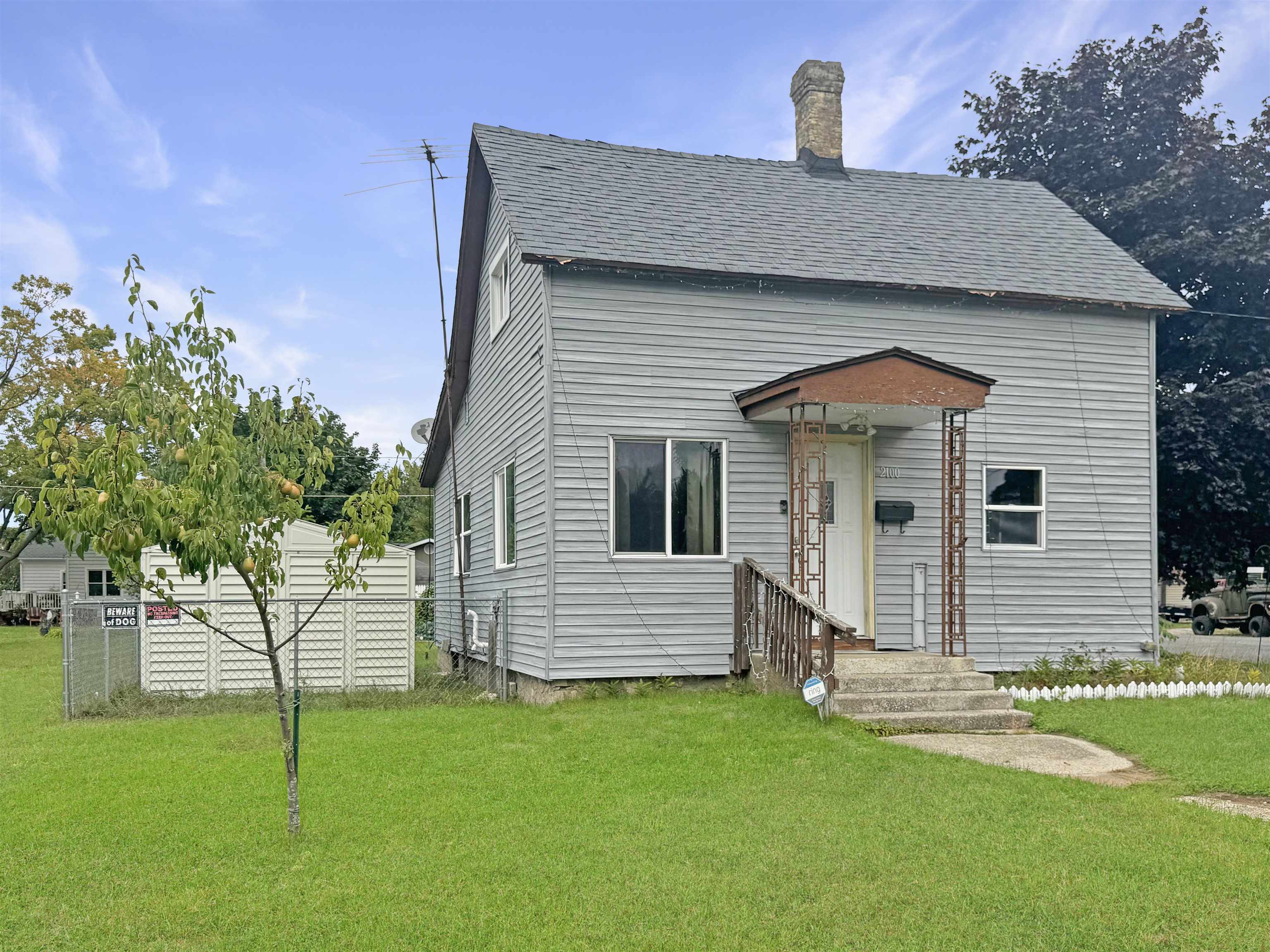 2100 14th Avenue Property Photo 1