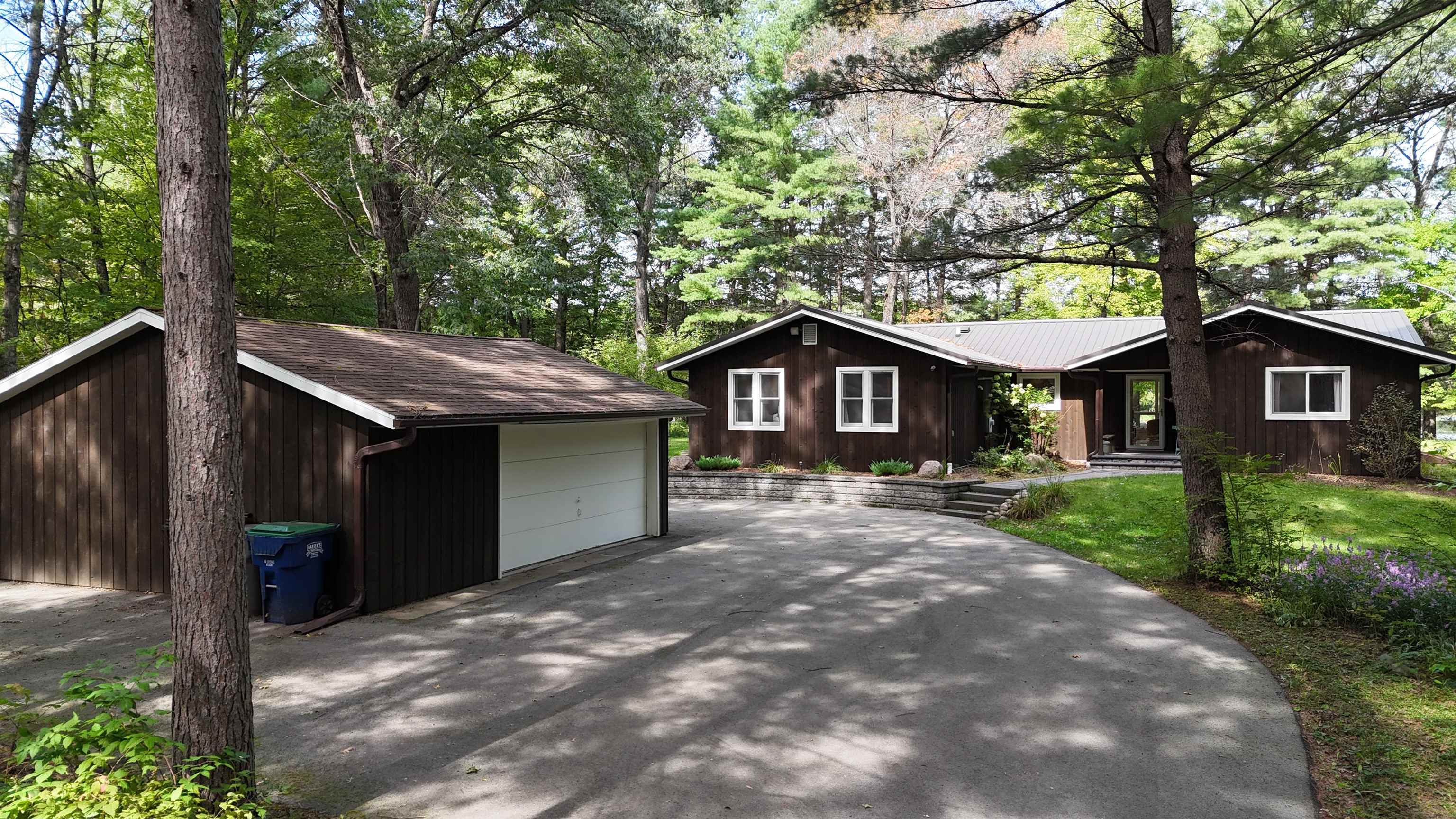 N1615 Rainbow Road Property Photo 1