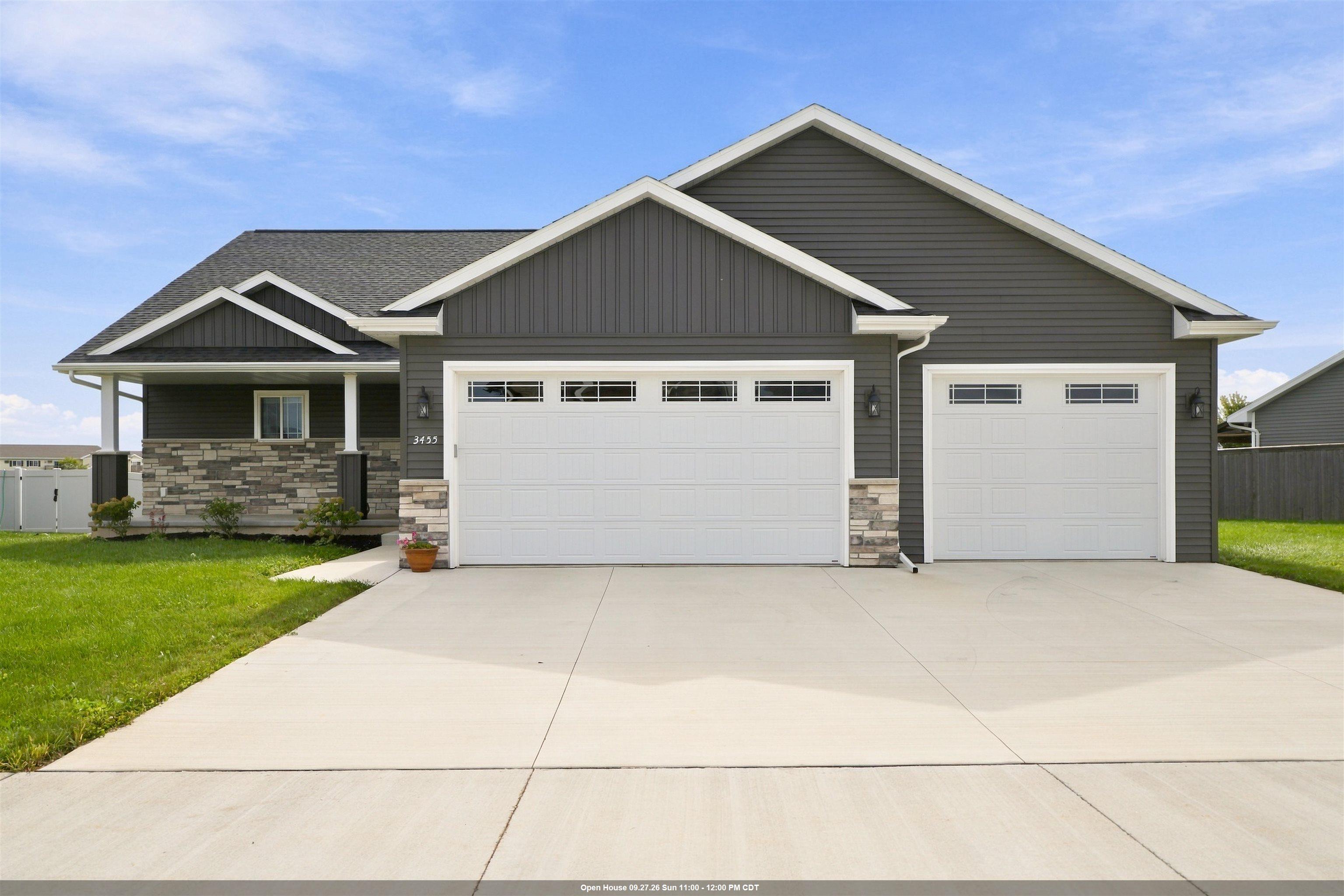 3455 E Rubyred Drive Property Photo 1