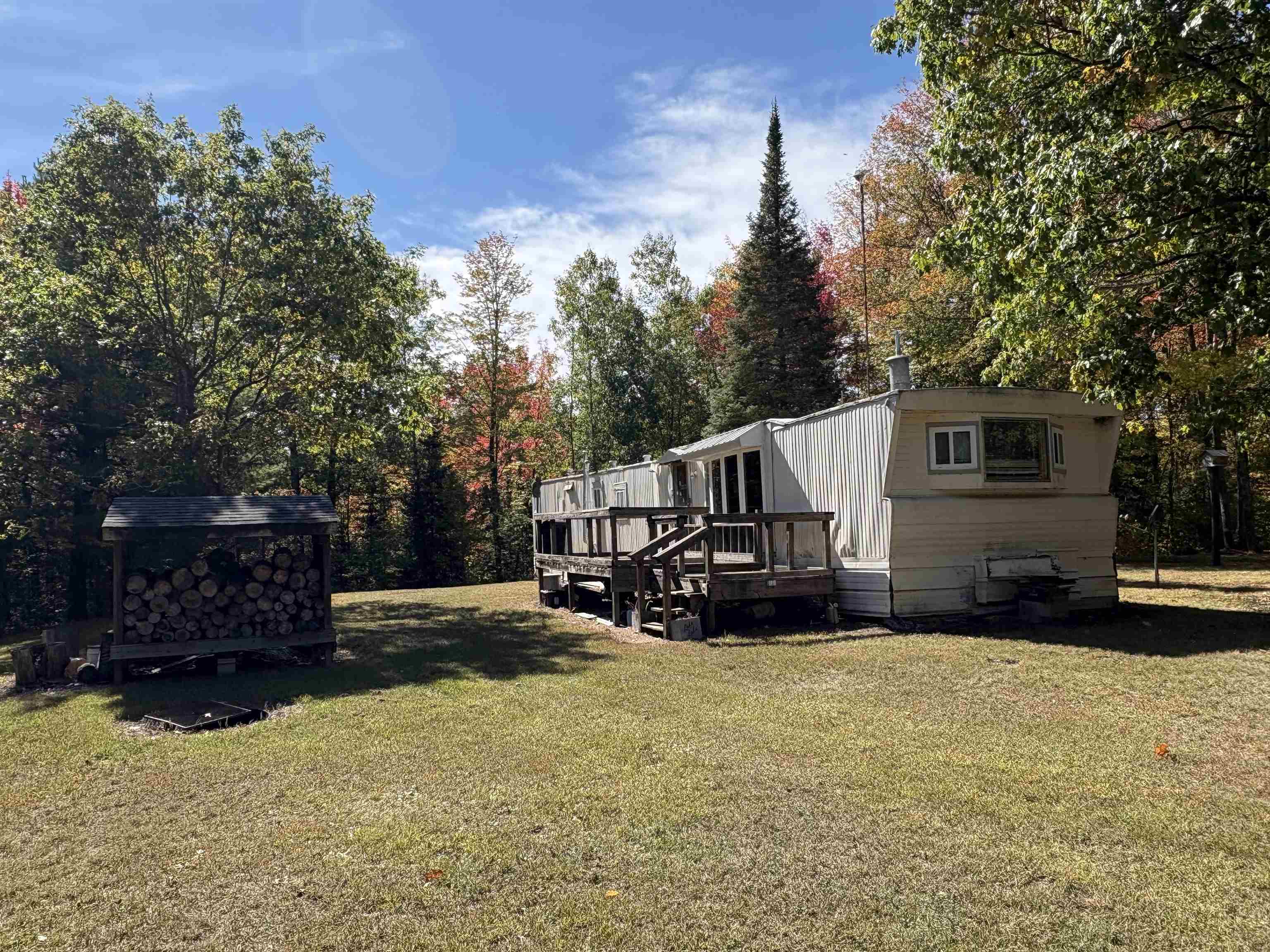 W7894 Cataline Road Property Photo 1