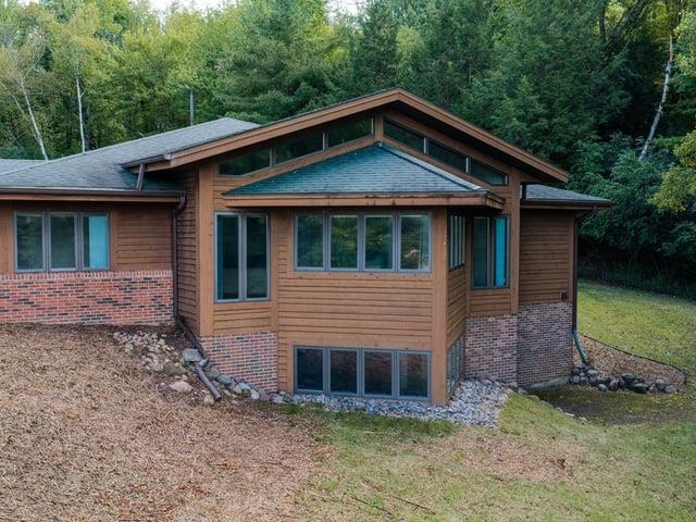 100 Pine Crest Lane Property Photo 1