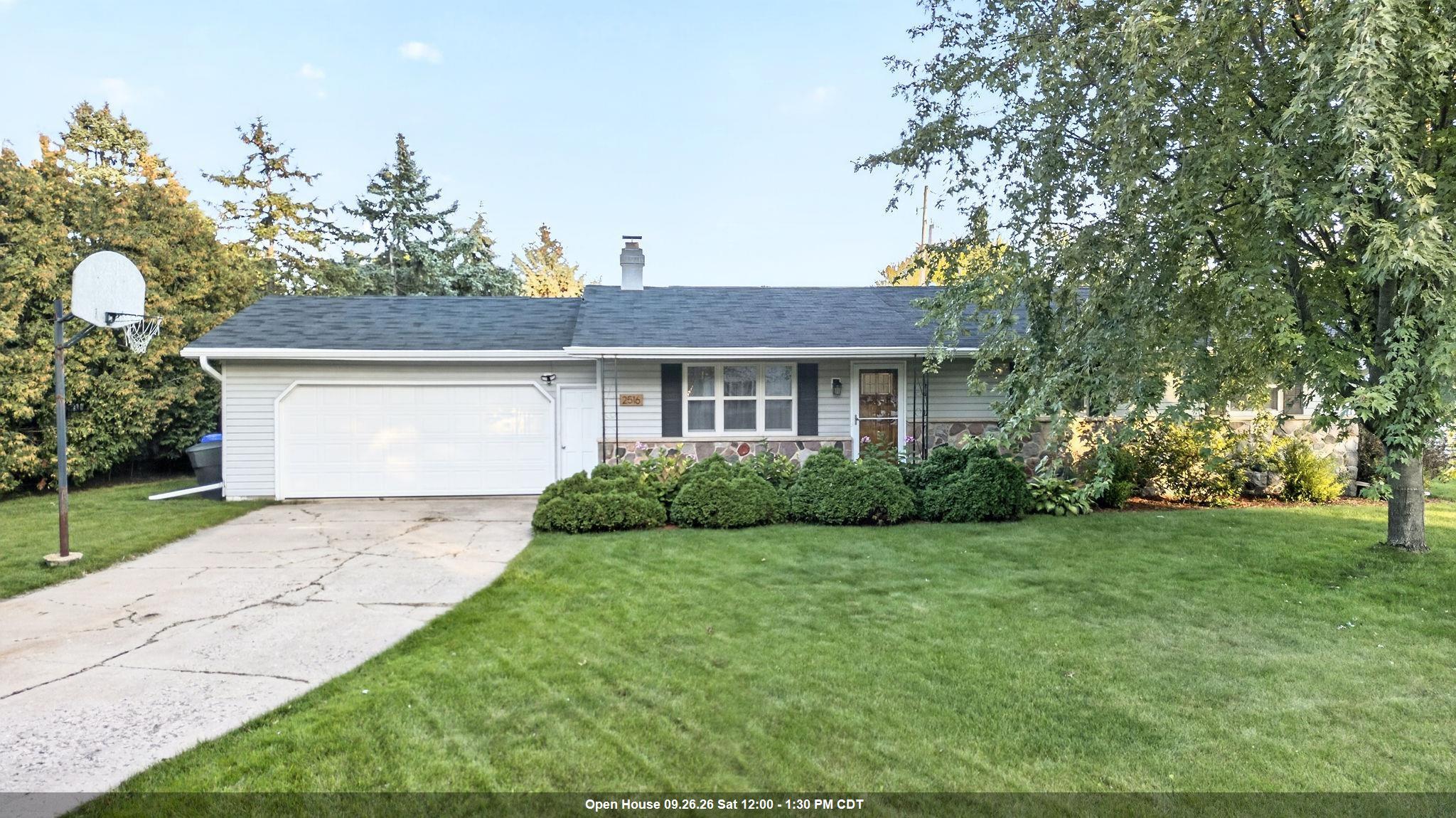 2516 N Summit Street Property Photo 1