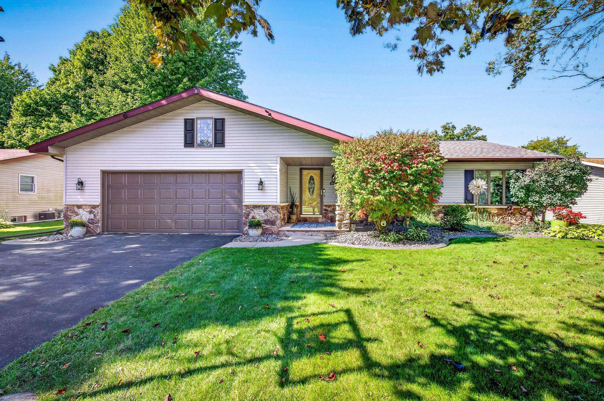 629 Woodside Drive Property Photo 1
