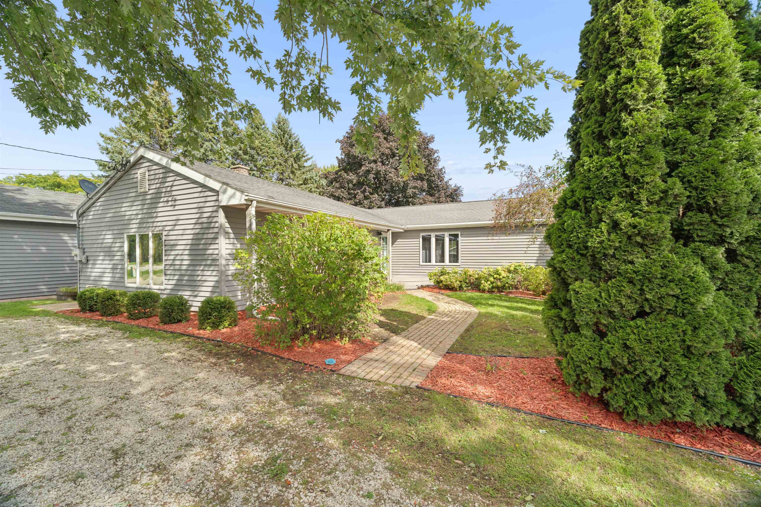 N7869 Lakeshore Drive Property Photo 1