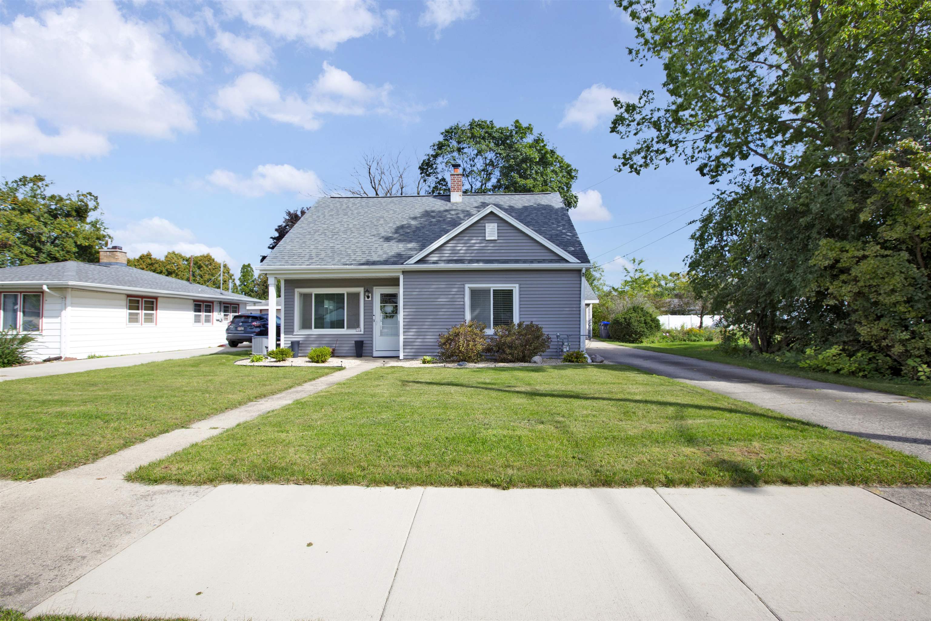 724 Mitchell Street Property Photo 1
