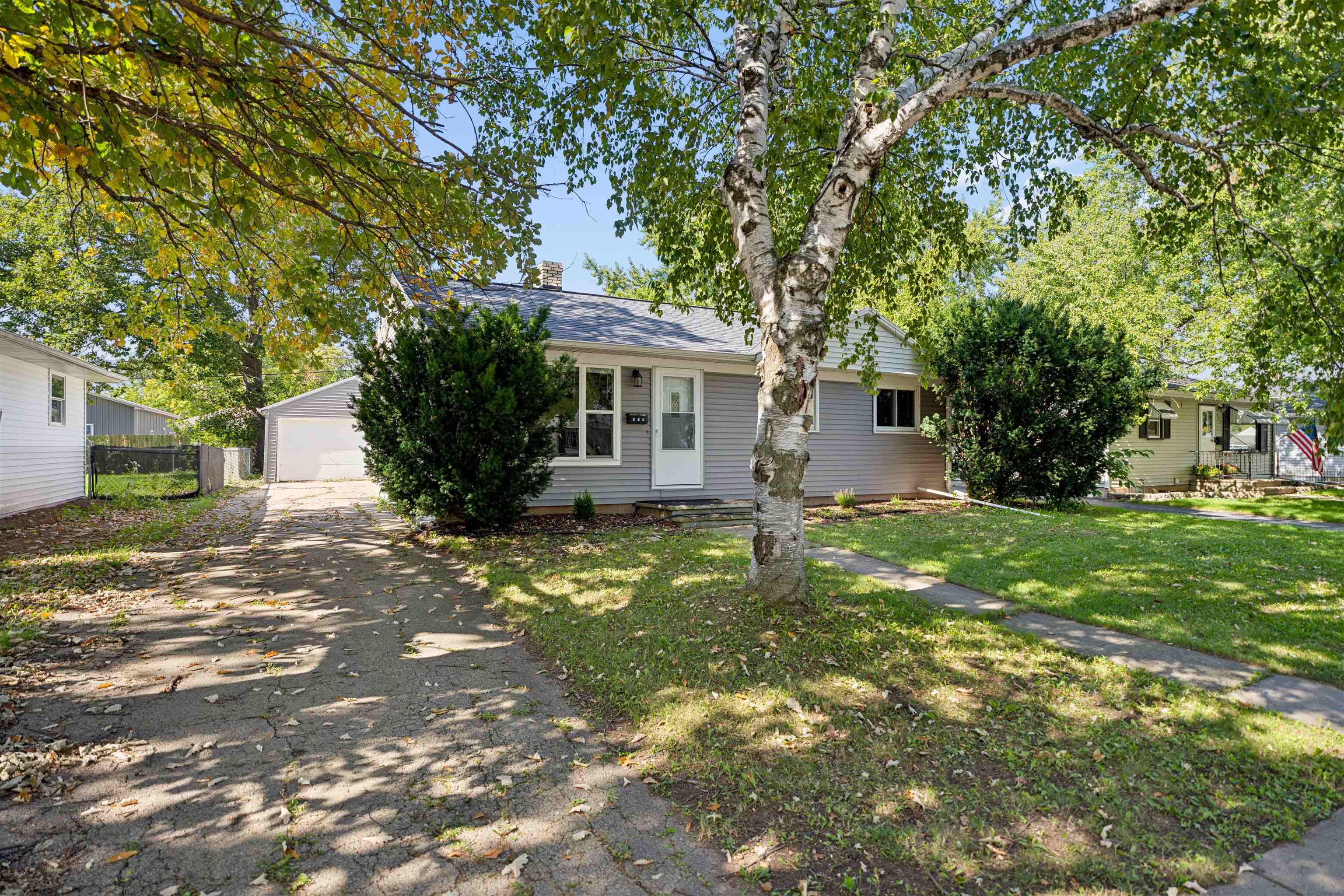 937 Gail Avenue Property Photo 1