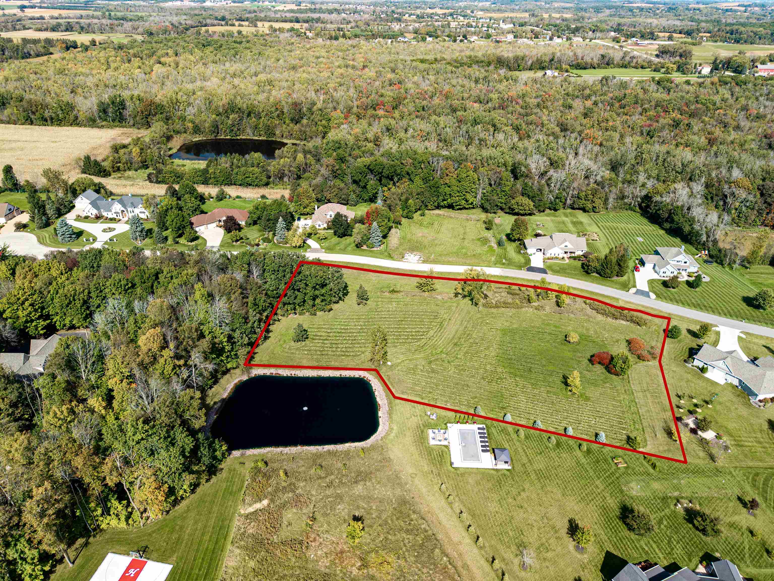 W9001 Forest Ridge Drive Property Photo 1